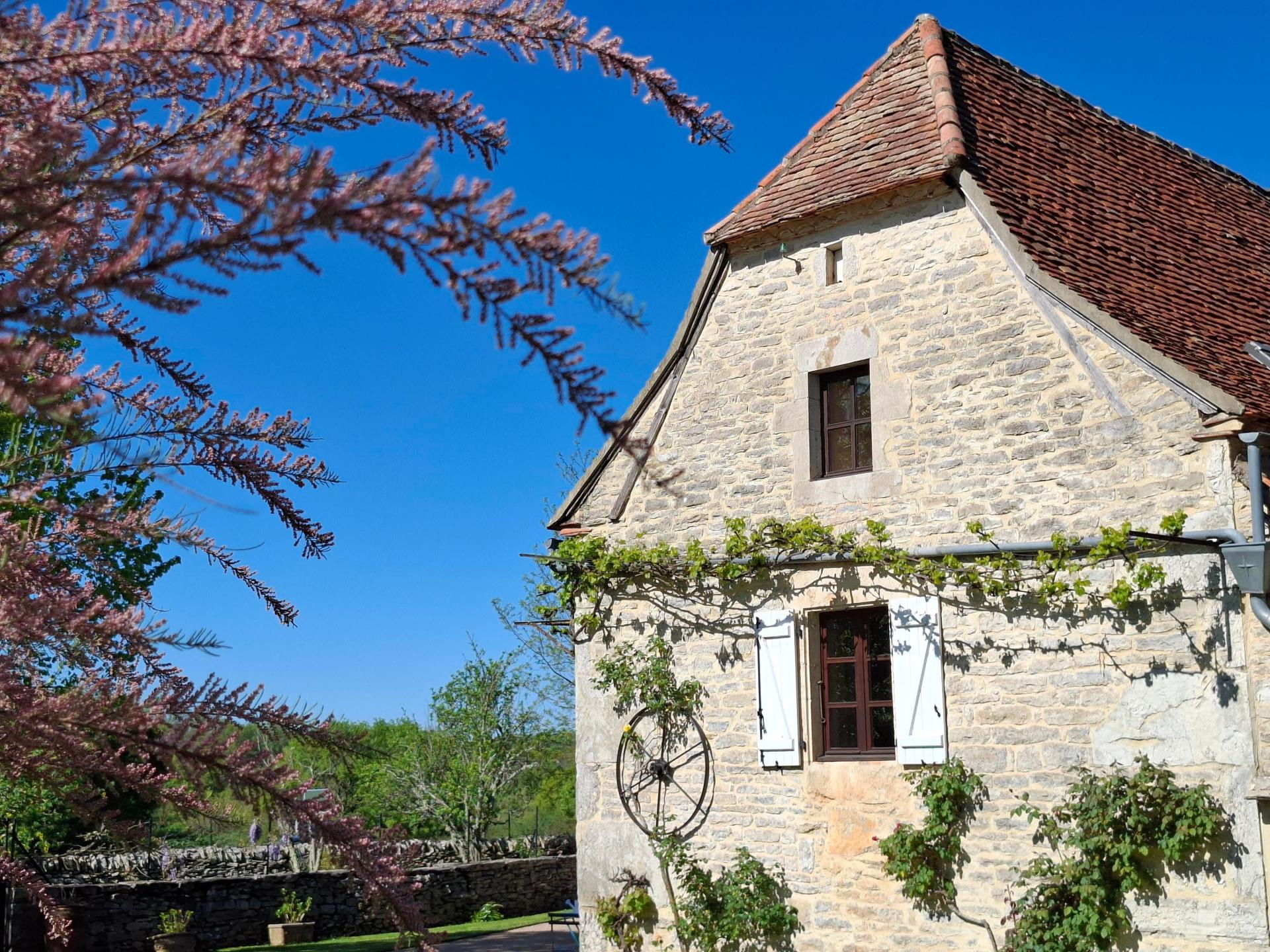 Photo 12 of the listing.