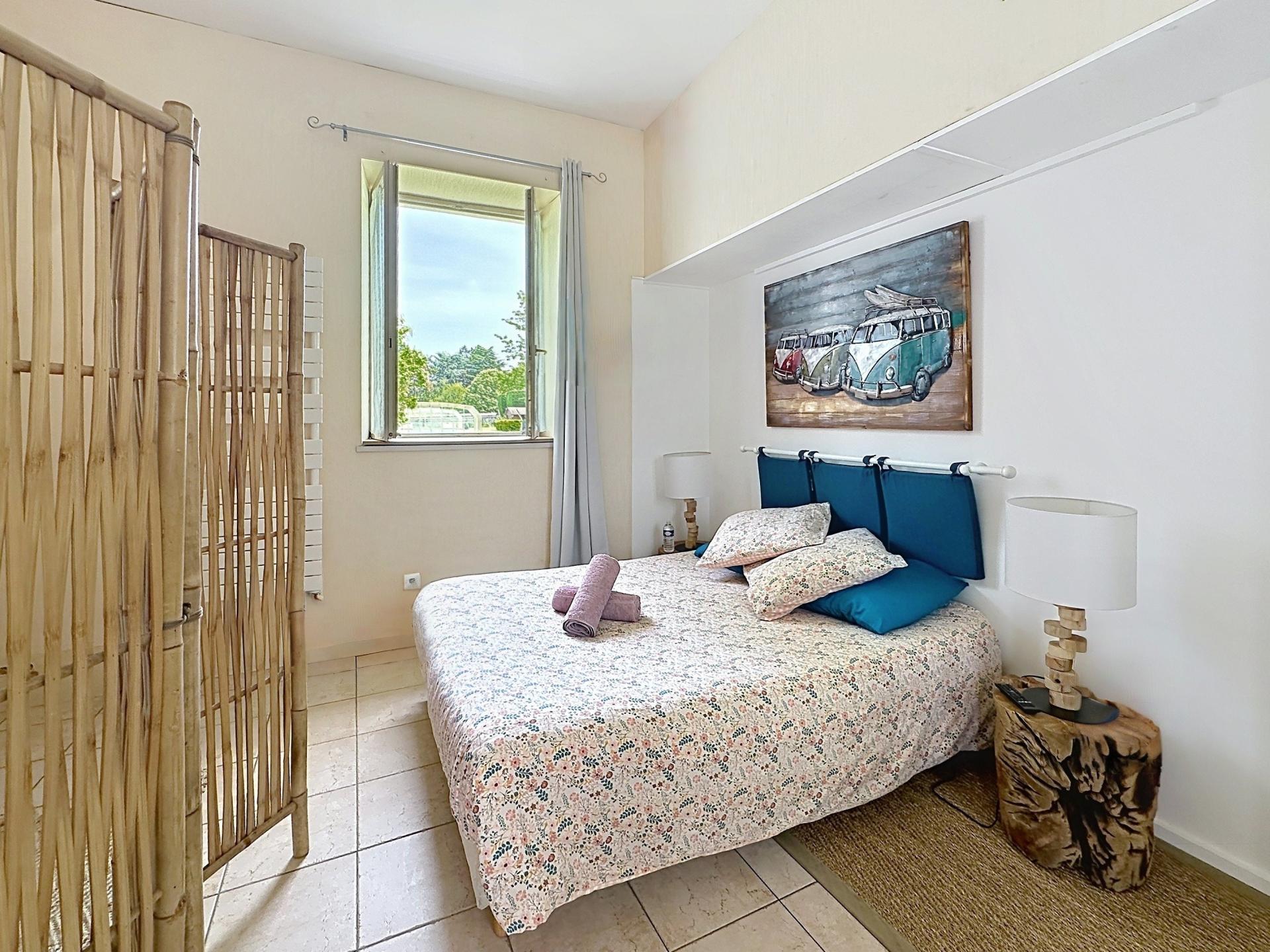 Photo 8 of the listing.