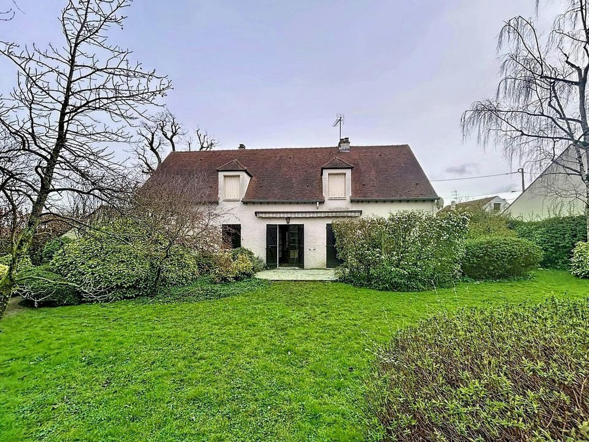 Photo 12 of the listing.