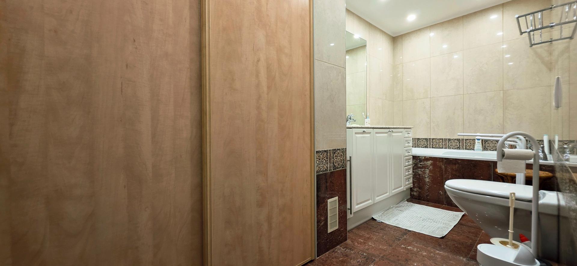 Photo 15 of the listing.