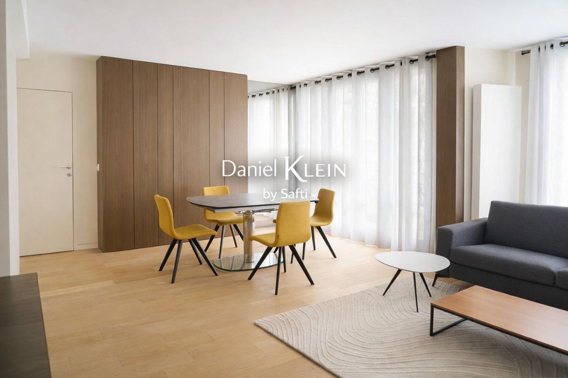 Photo 3 of the listing.