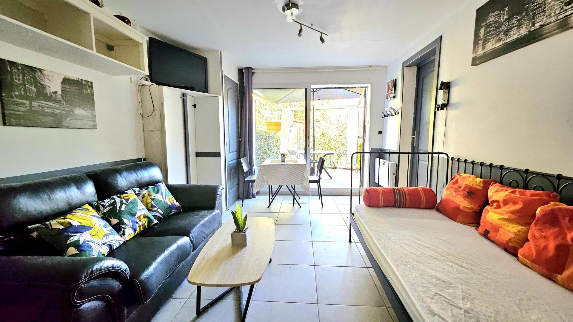 Photo 7 of the listing.