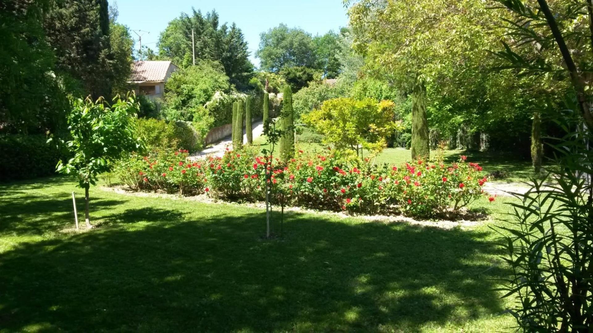 Photo 6 of the listing.