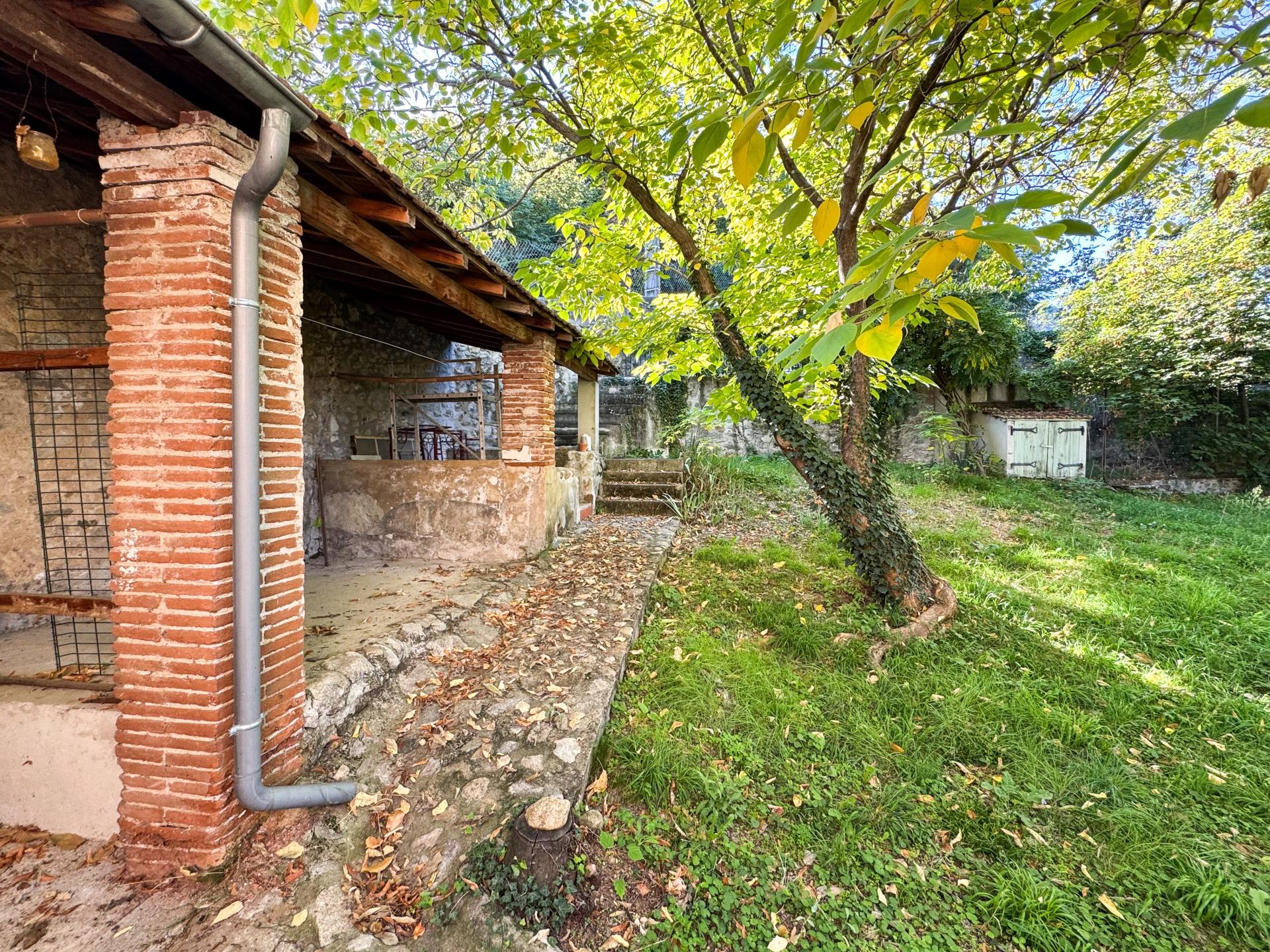 Photo 12 of the listing.