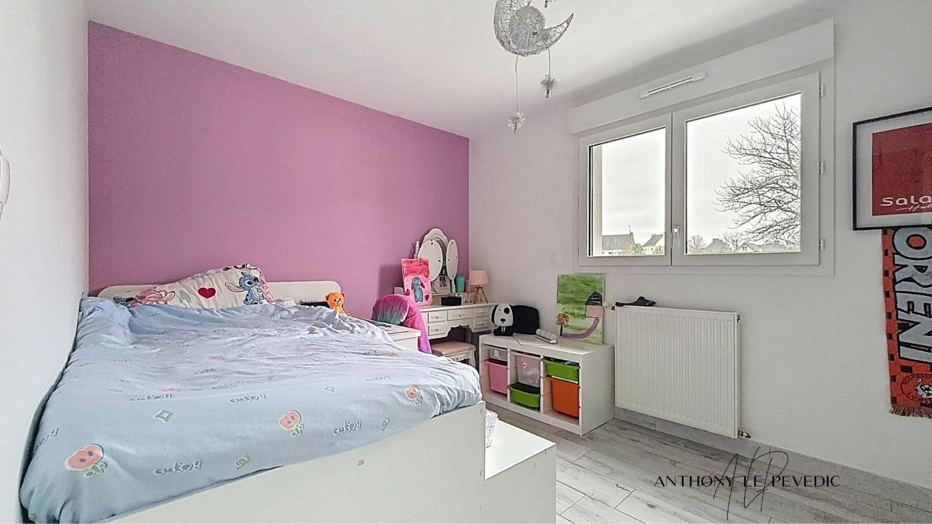 Photo 13 of the listing.