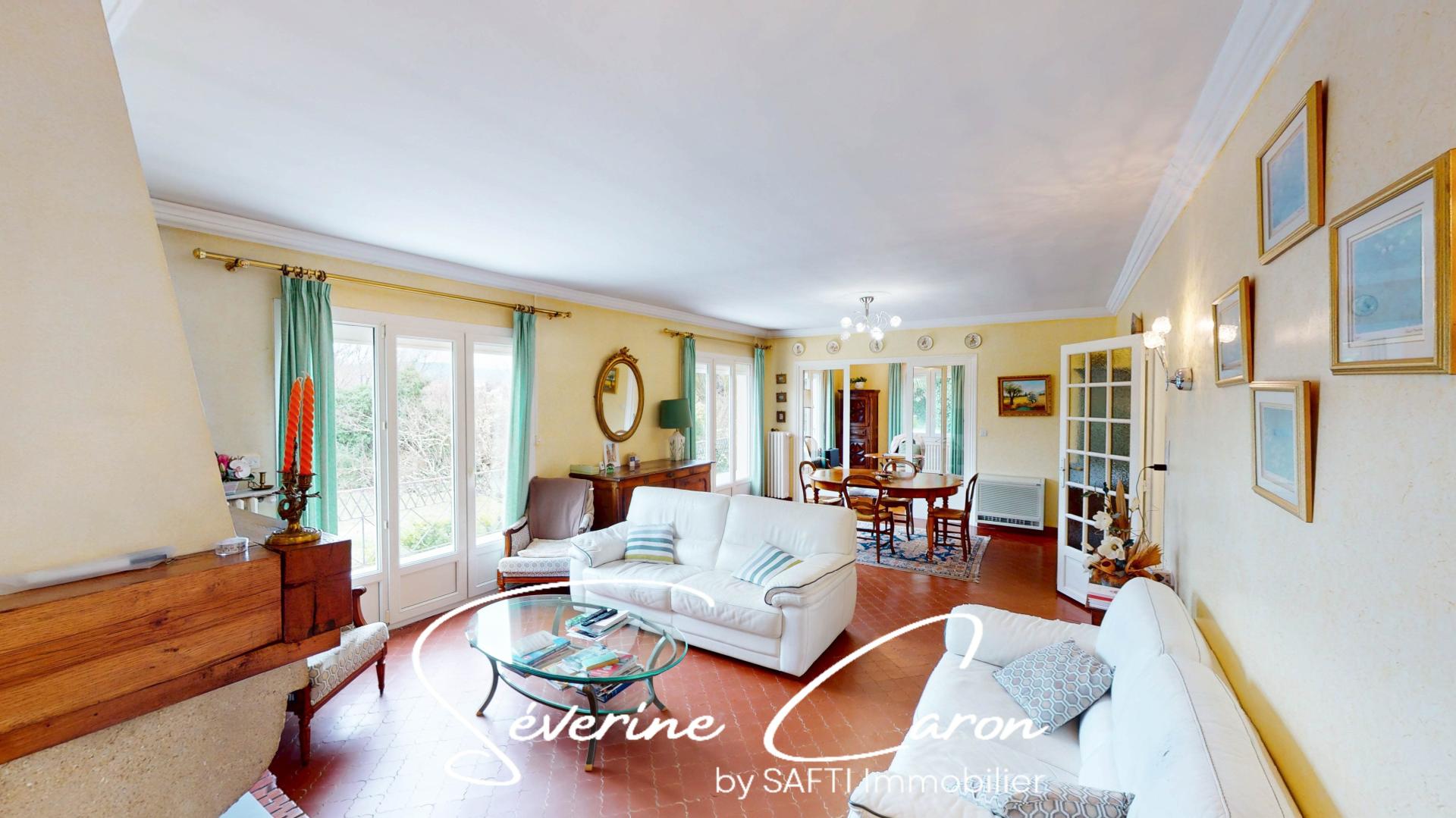 Photo 3 of the listing.