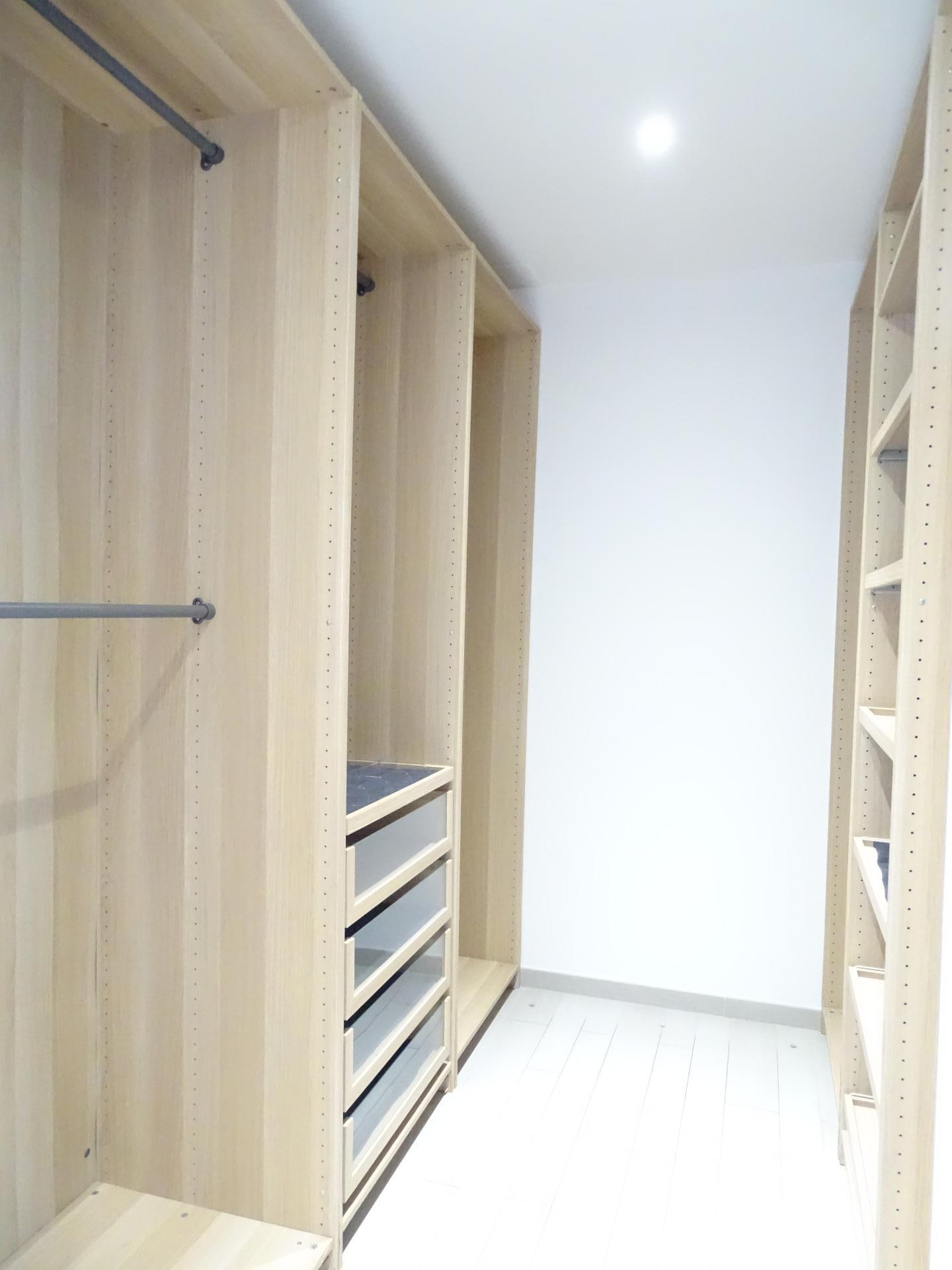 Photo 3 of the listing.