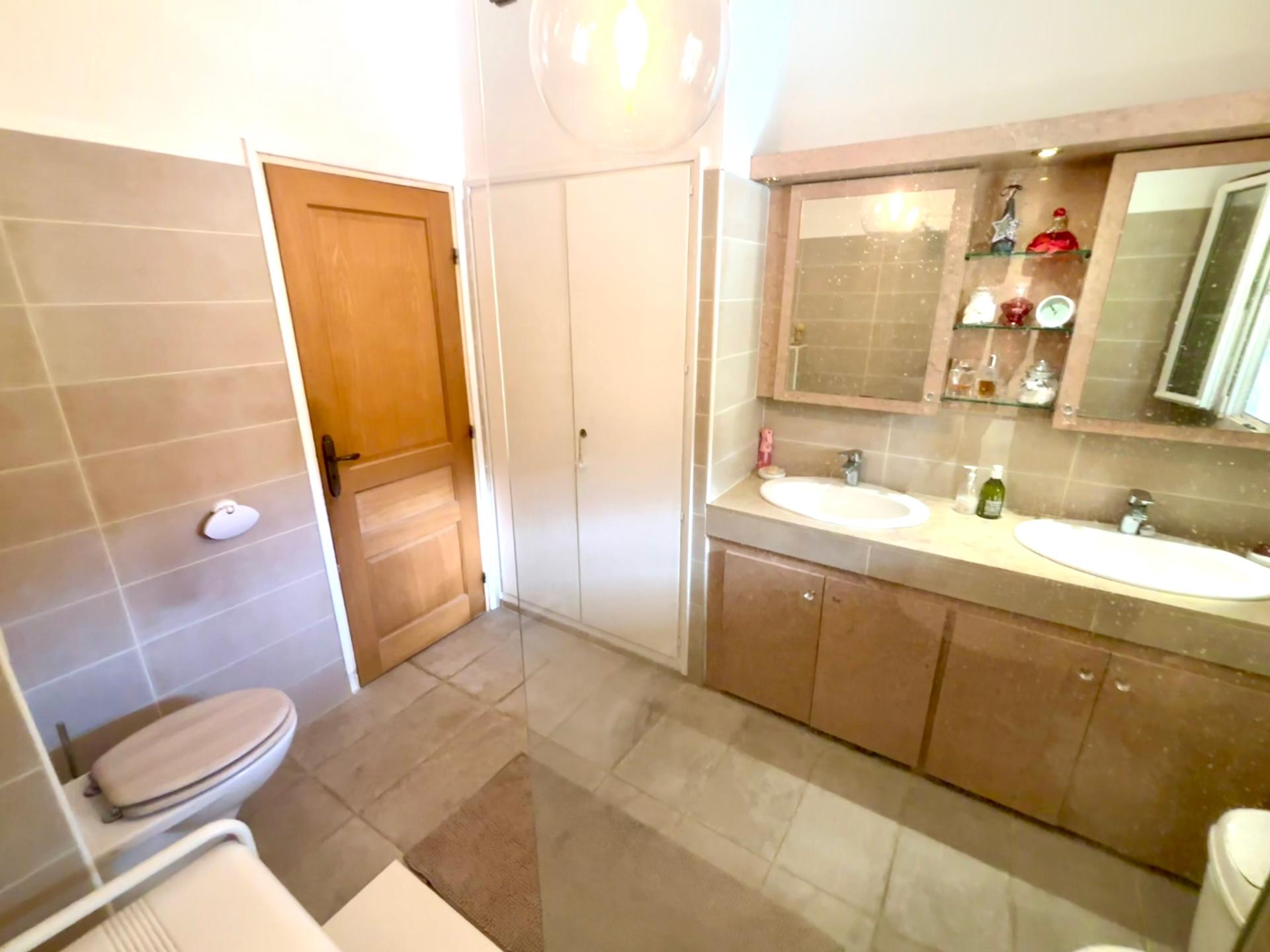 Photo 25 de l'annonce.