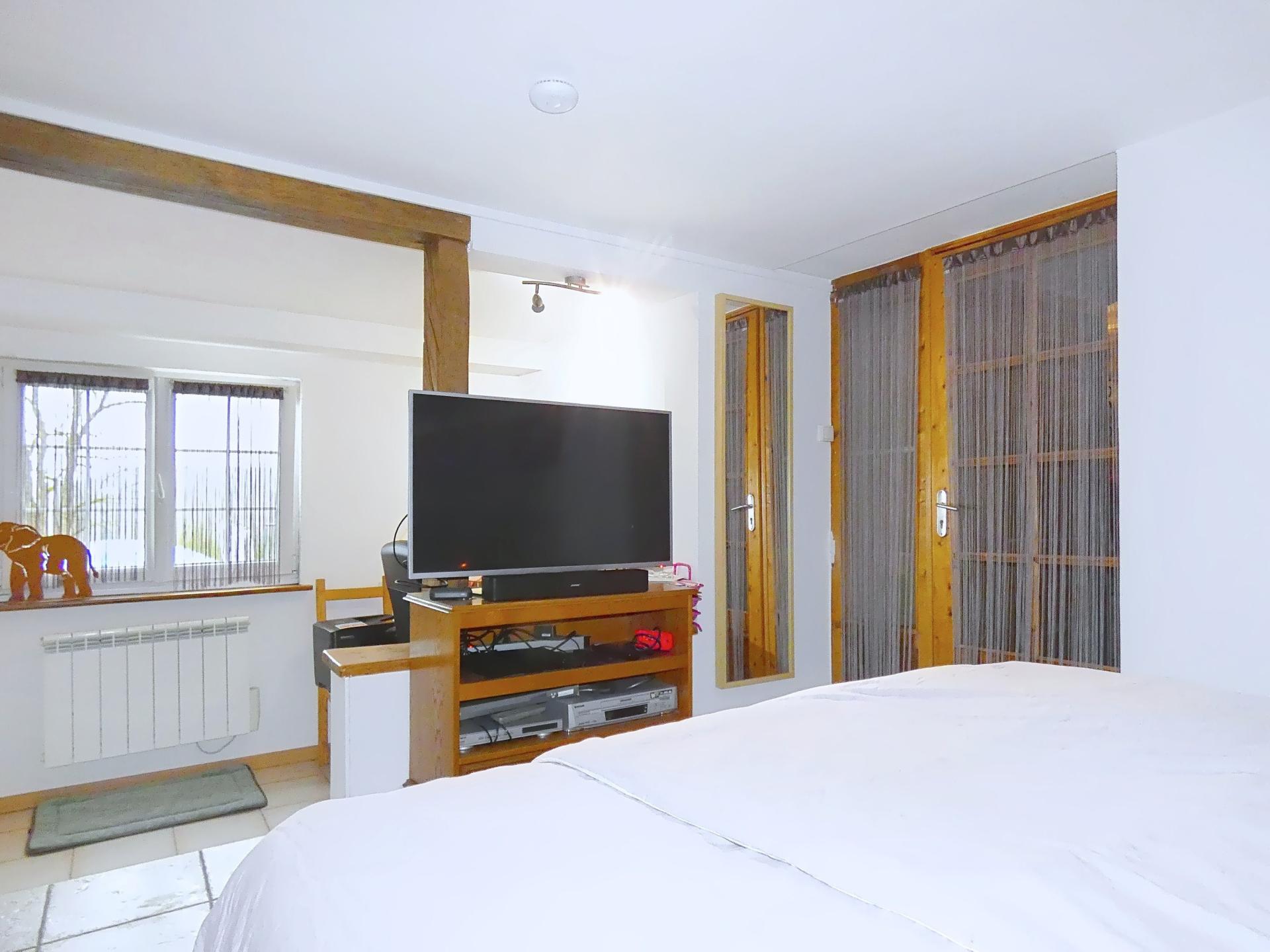 Photo 14 of the listing.