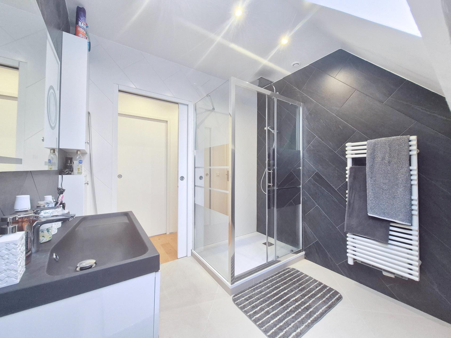 Photo 15 of the listing.