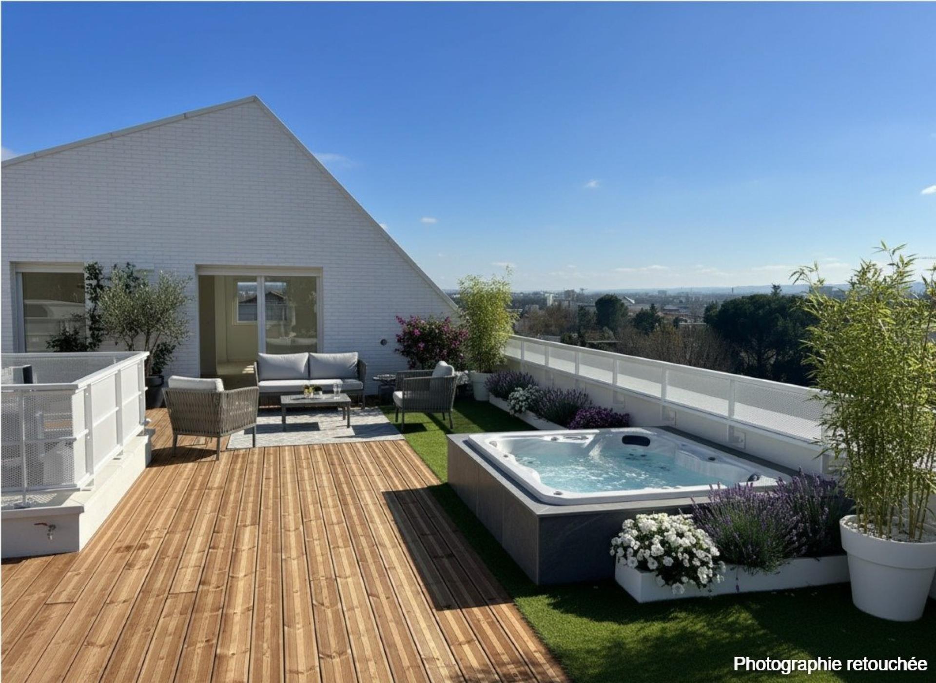 Photo 7 of the listing.