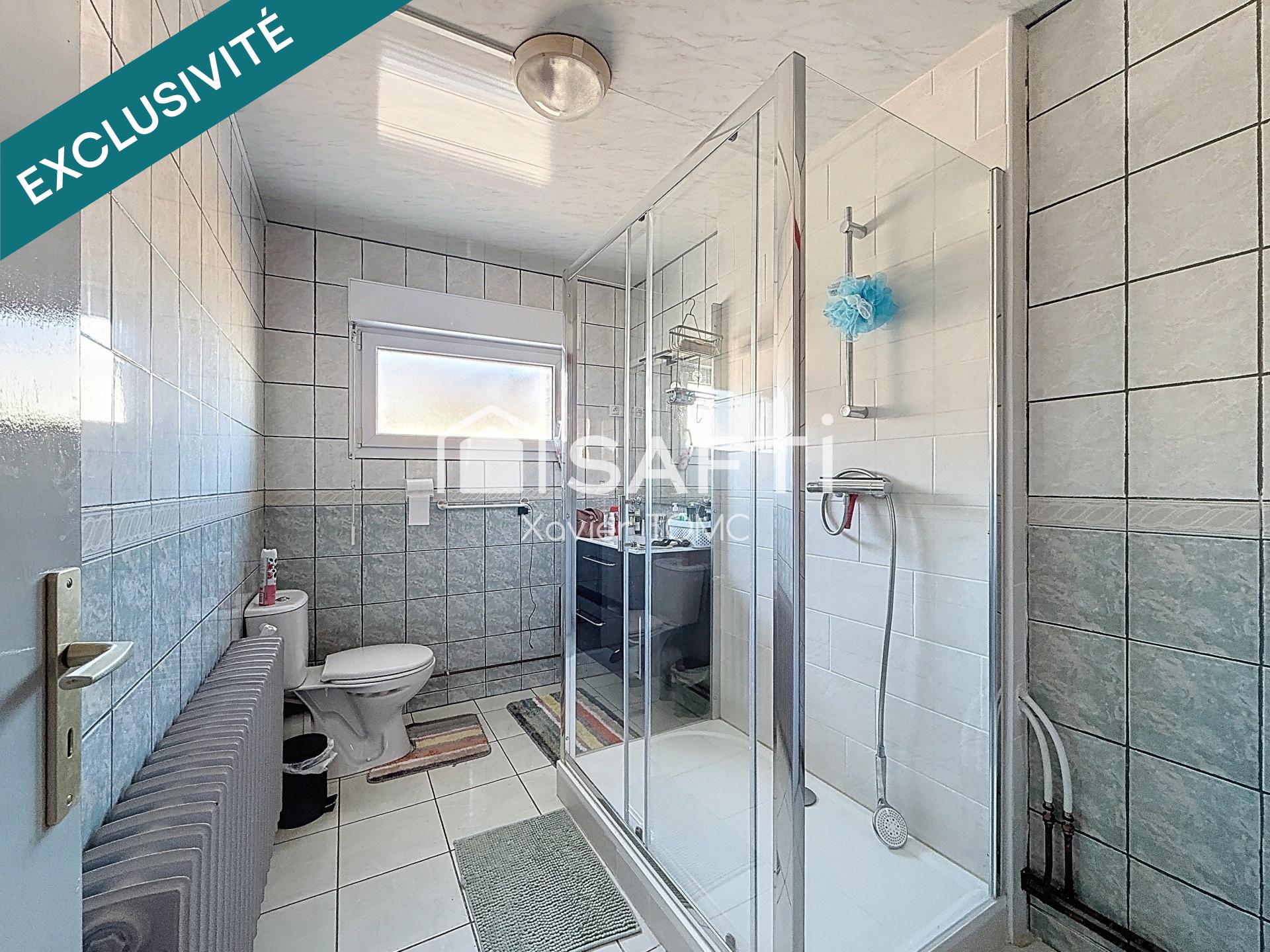 MAISON A USAGE MIXTE