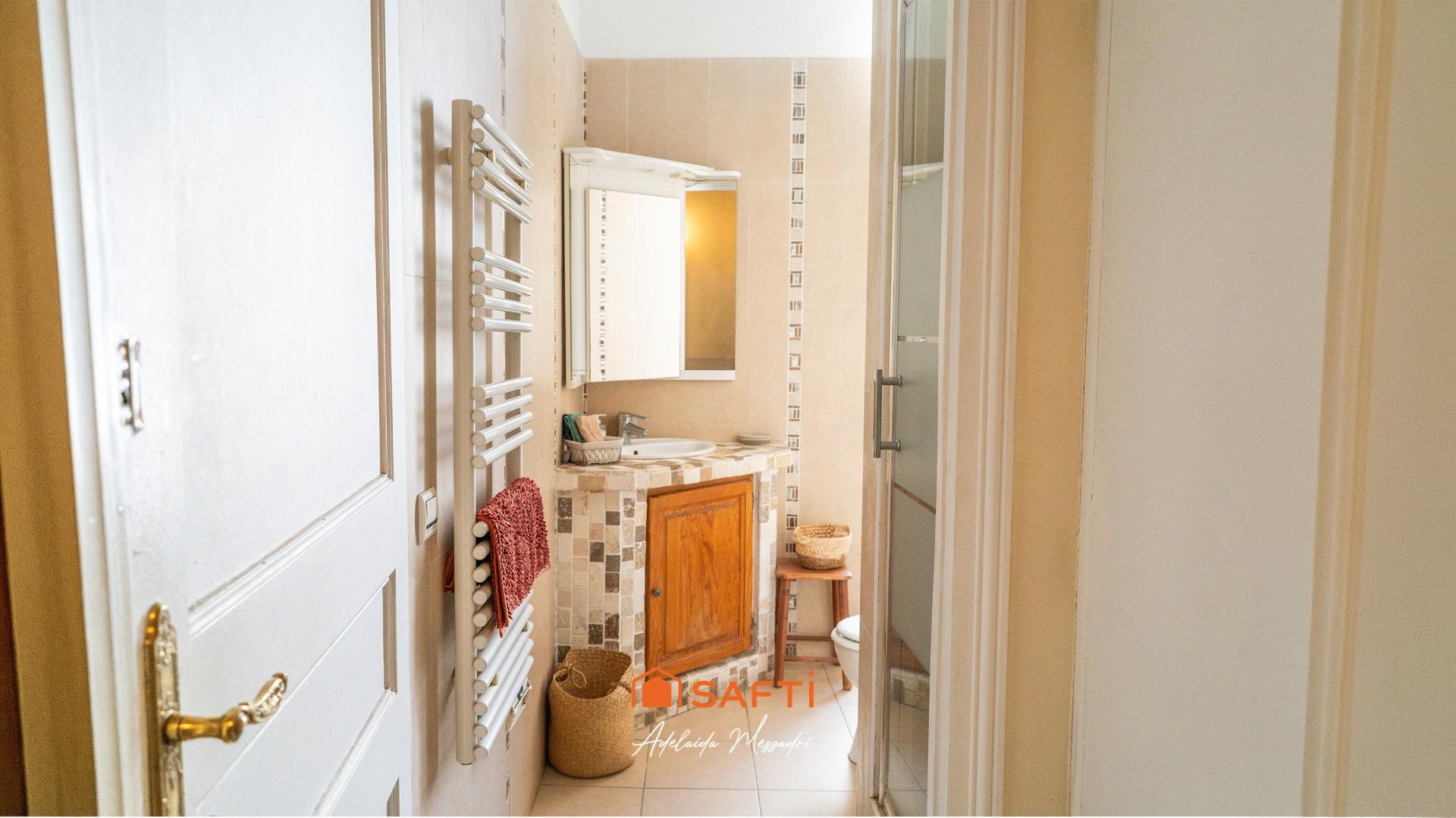 Photo 7 of the listing.