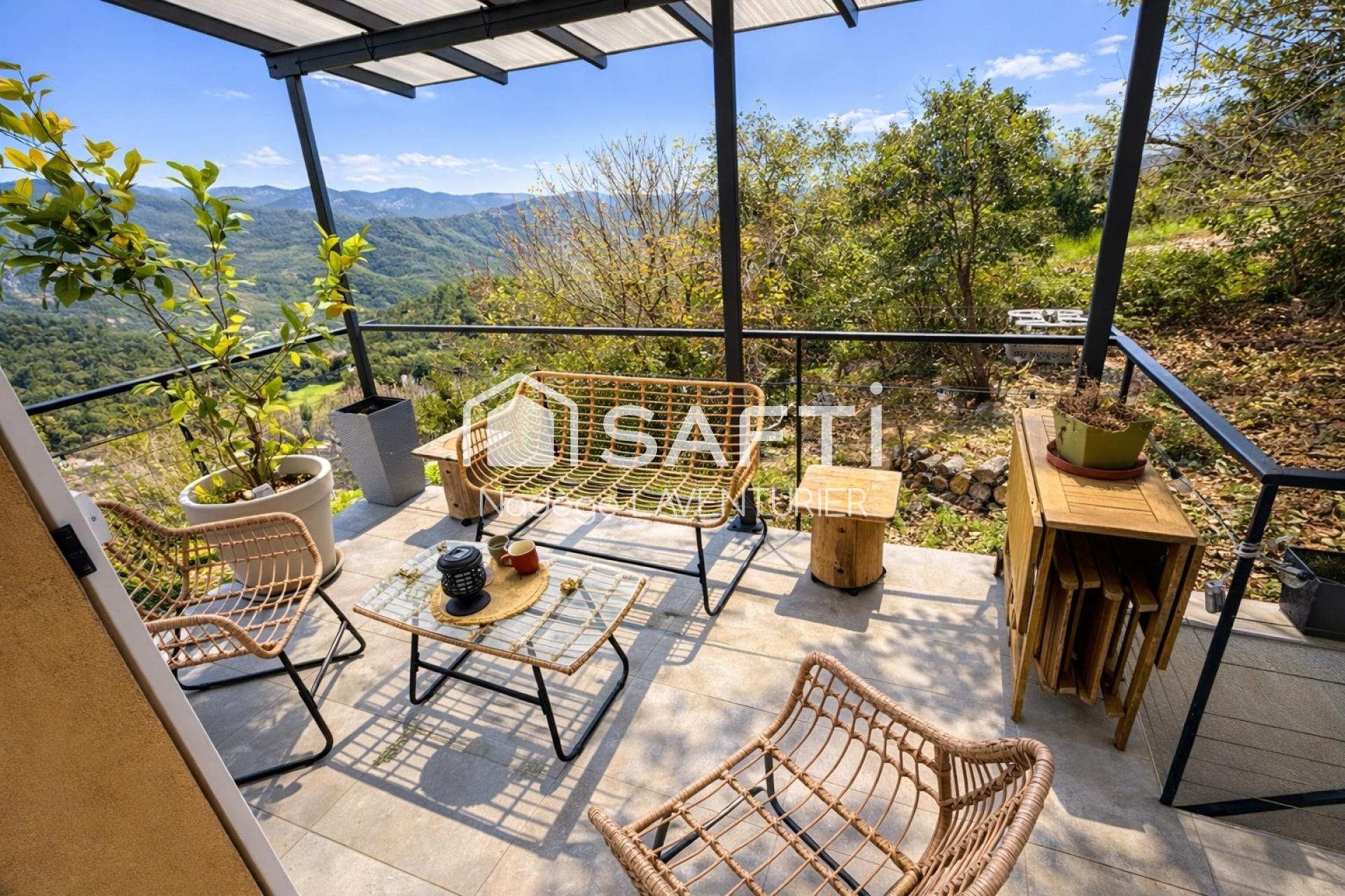 Maison - 6 pièces - 137m²