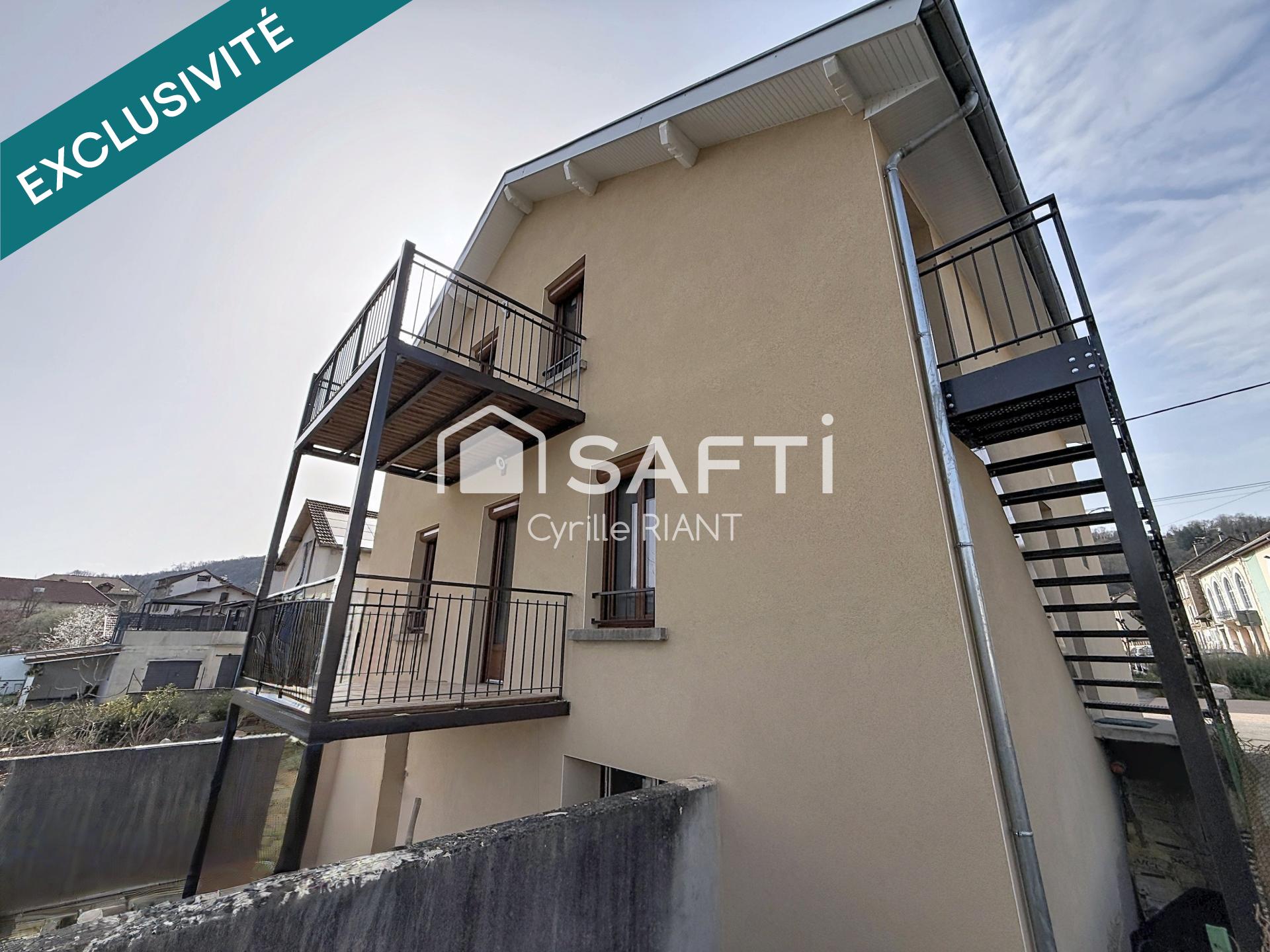 T4 rénové 76 m² – Terrasse – 2 parkings – Petite copropriété