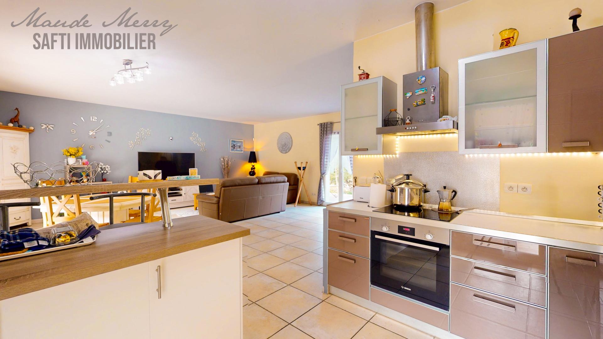 Photo 9 of the listing.