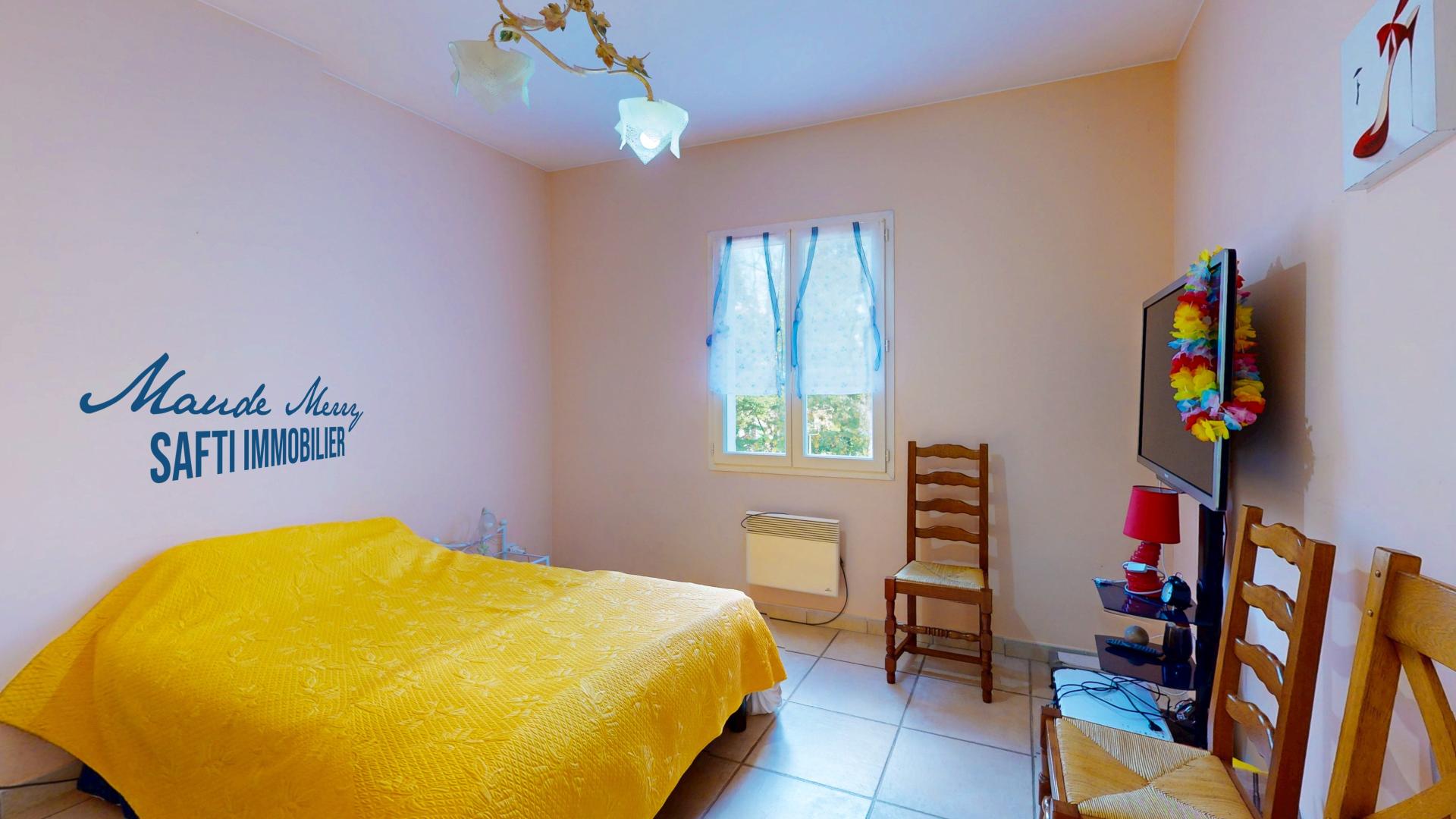 Photo 13 of the listing.