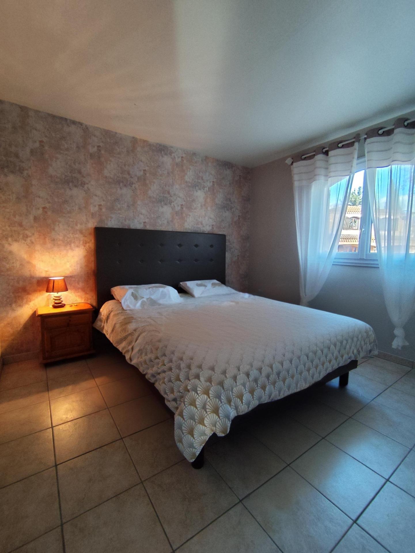 Photo 10 of the listing.