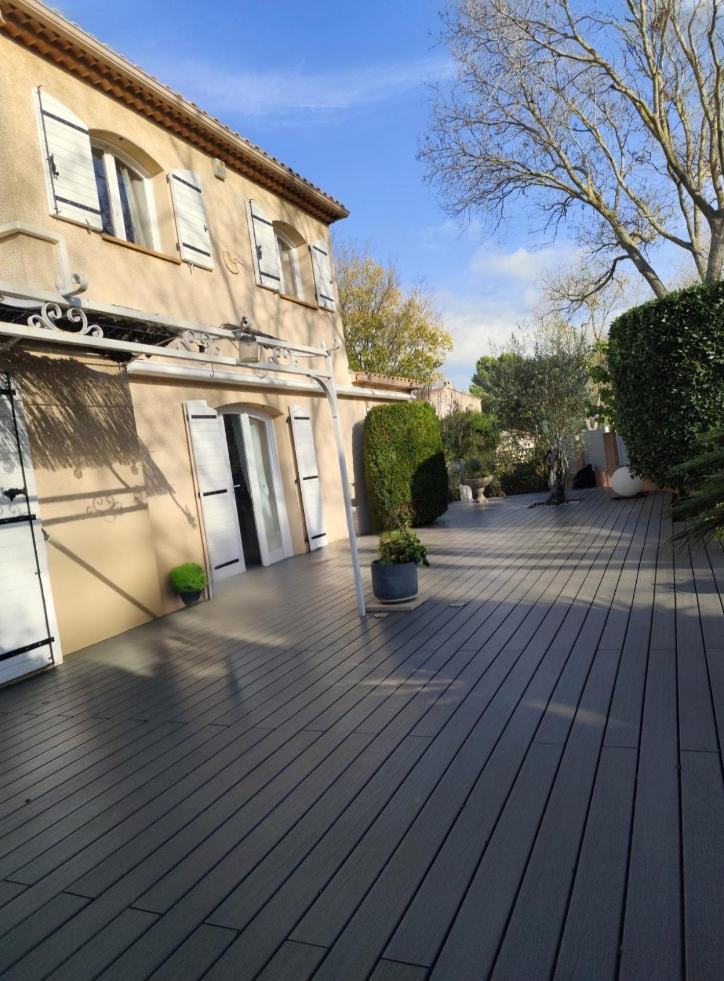 Photo 4 of the listing.