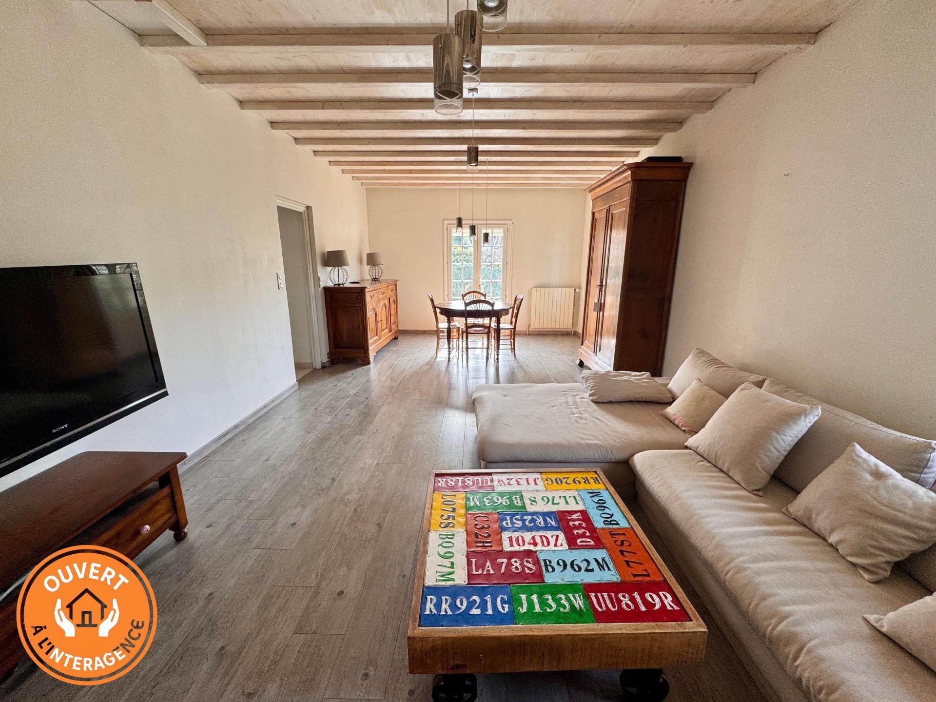 Photo 4 of the listing.