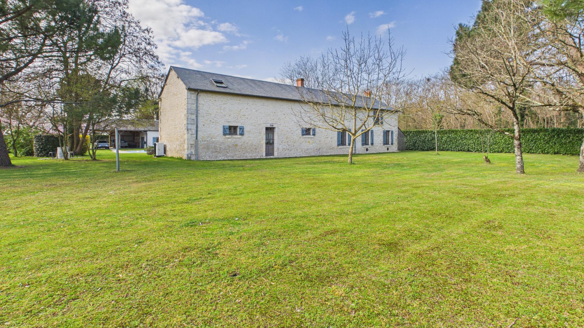 Photo 13 of the listing.