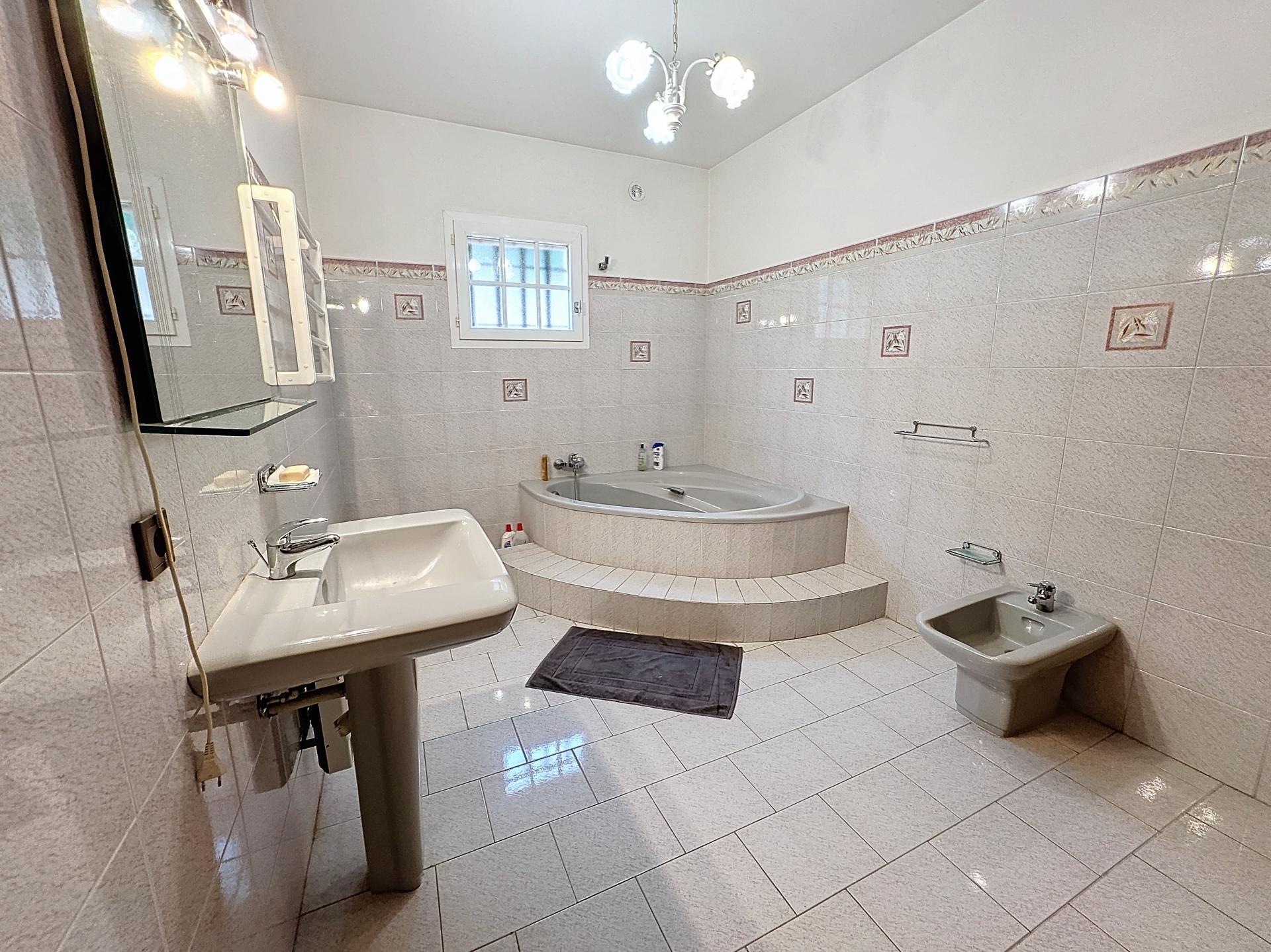 Photo 10 de l'annonce.