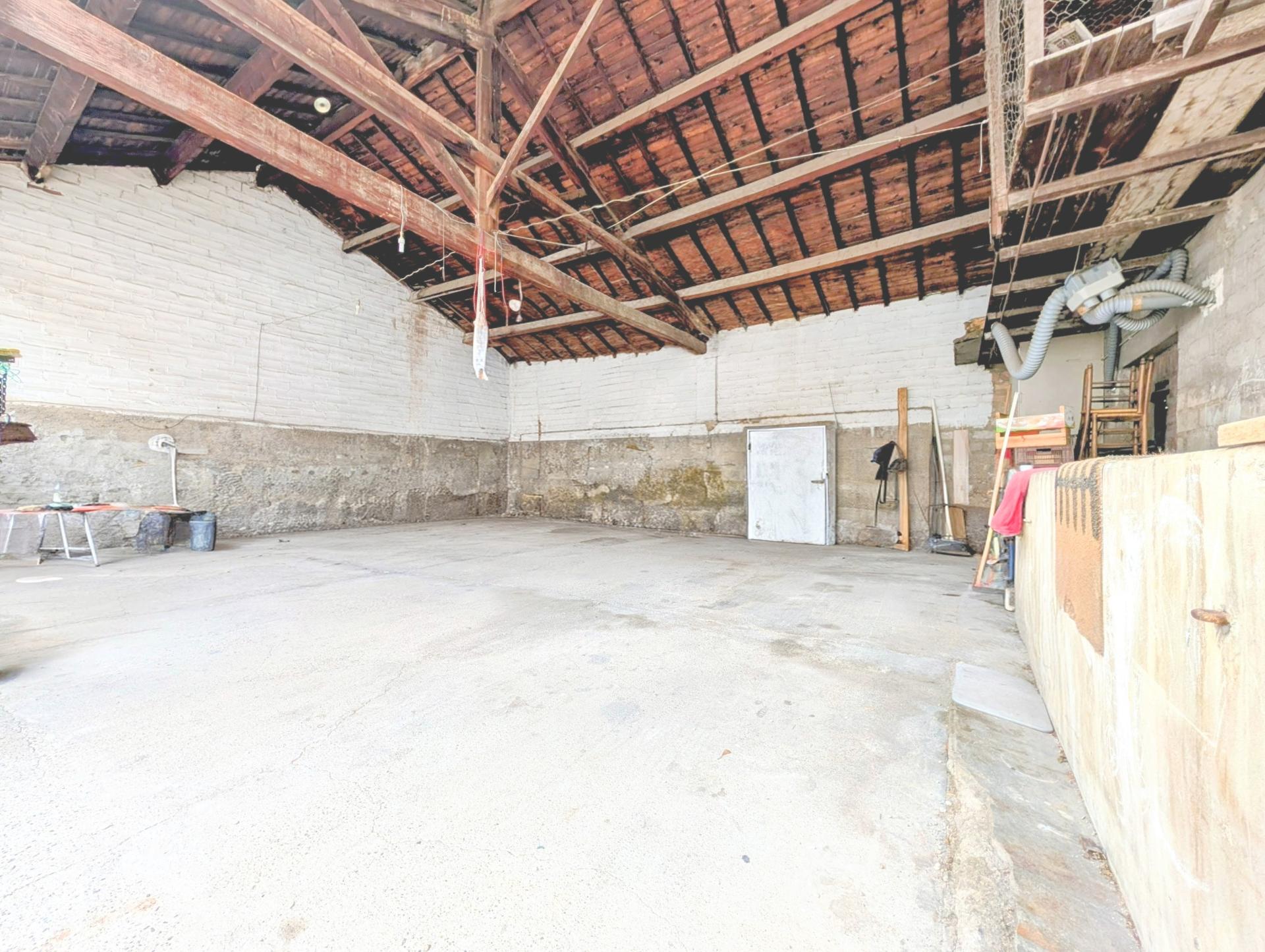 Photo 14 of the listing.