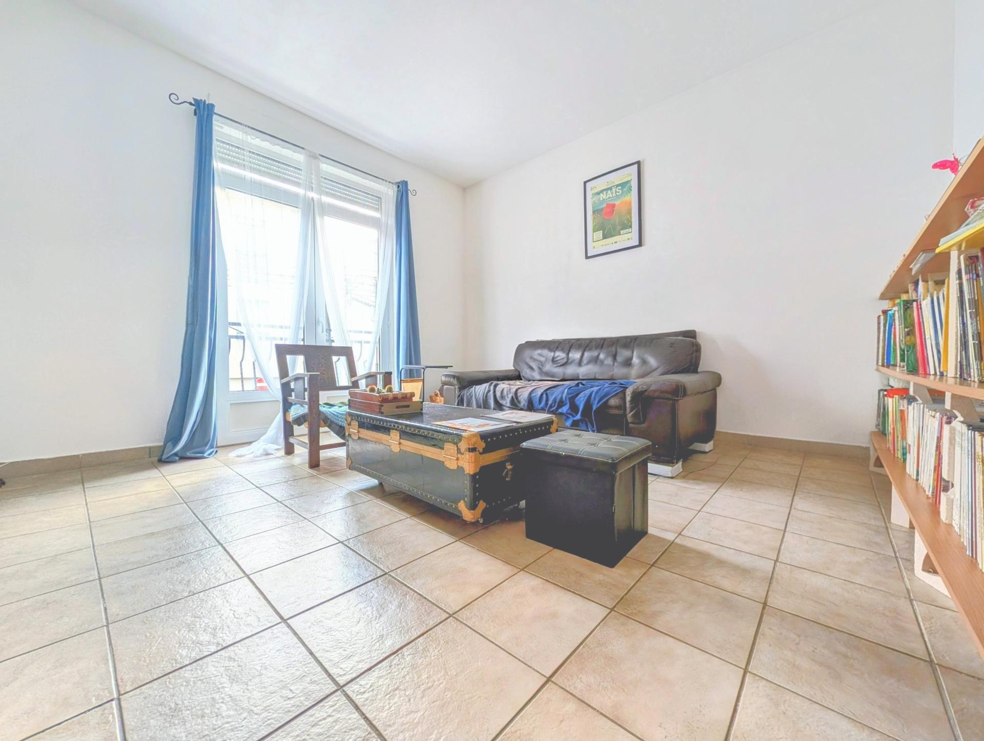 Photo 4 of the listing.