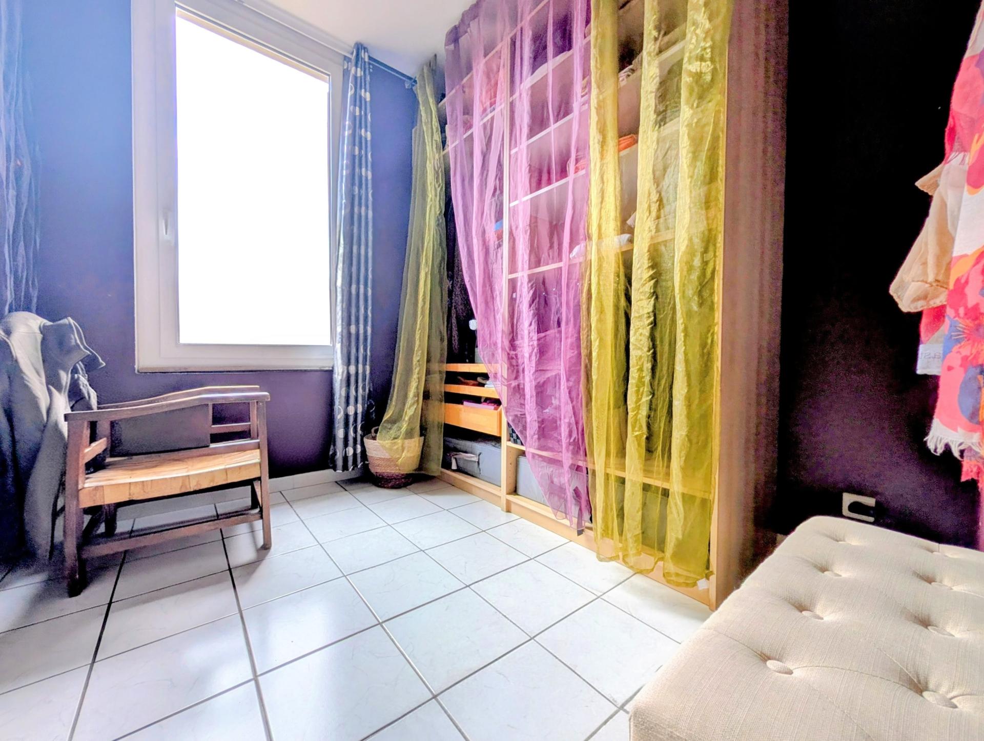 Photo 8 of the listing.