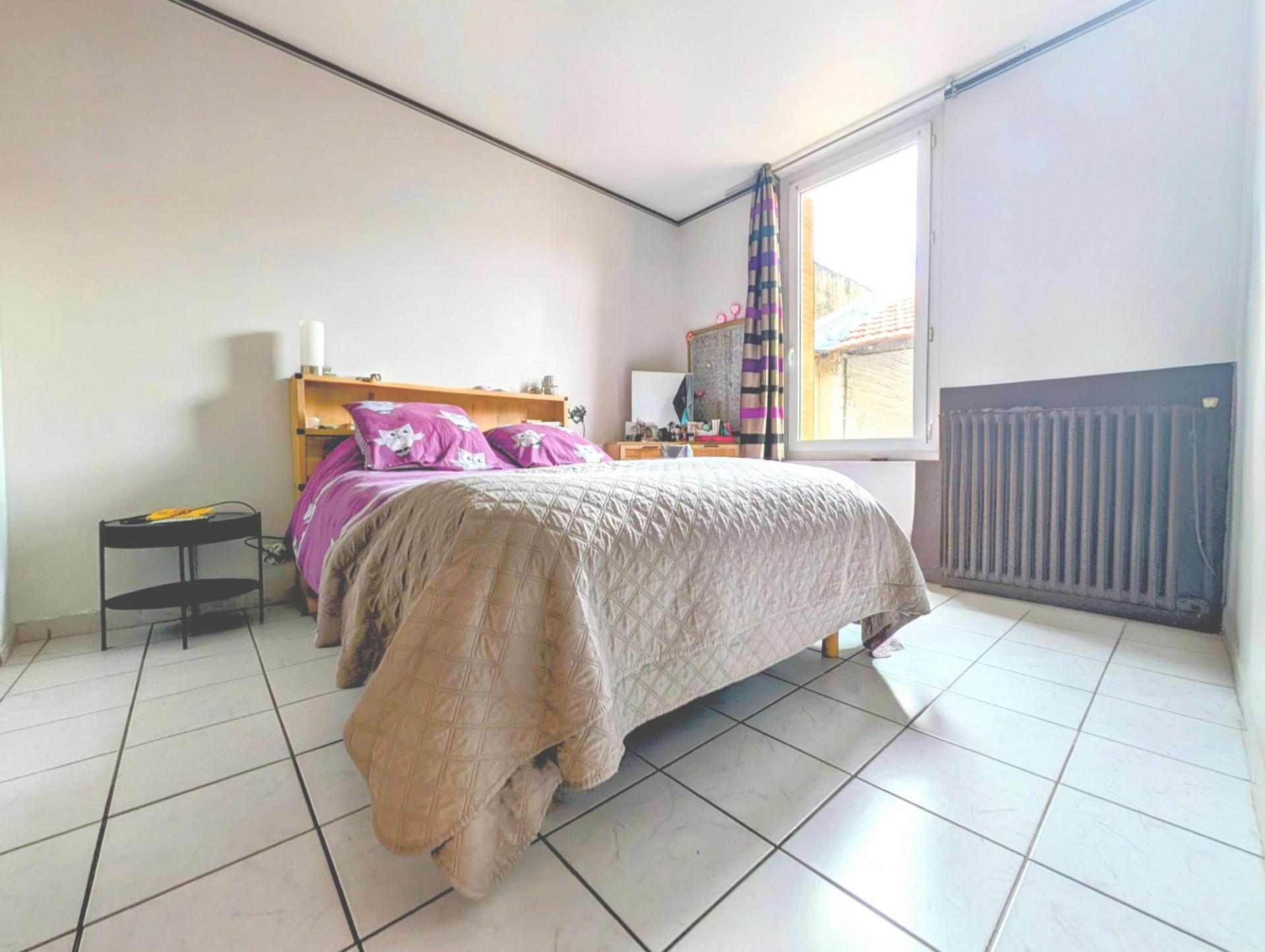 Photo 9 of the listing.