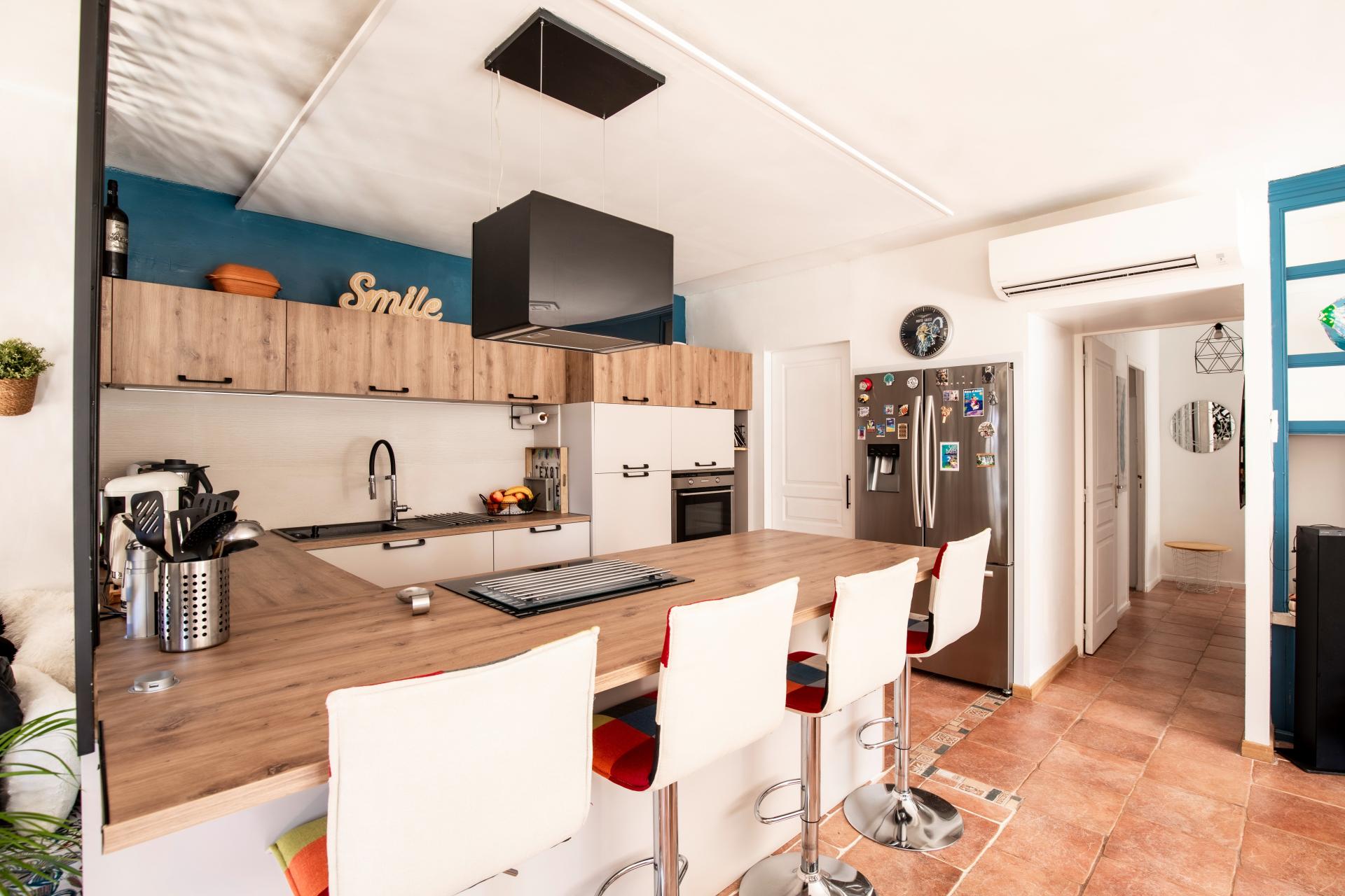 Photo 4 of the listing.