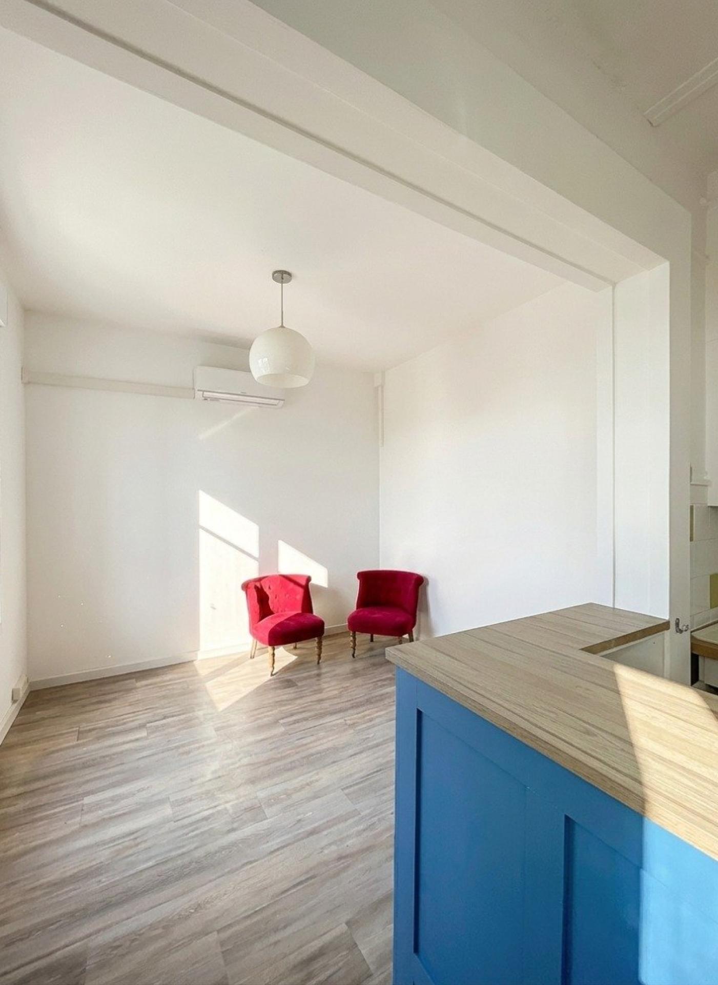 Photo 13 of the listing.