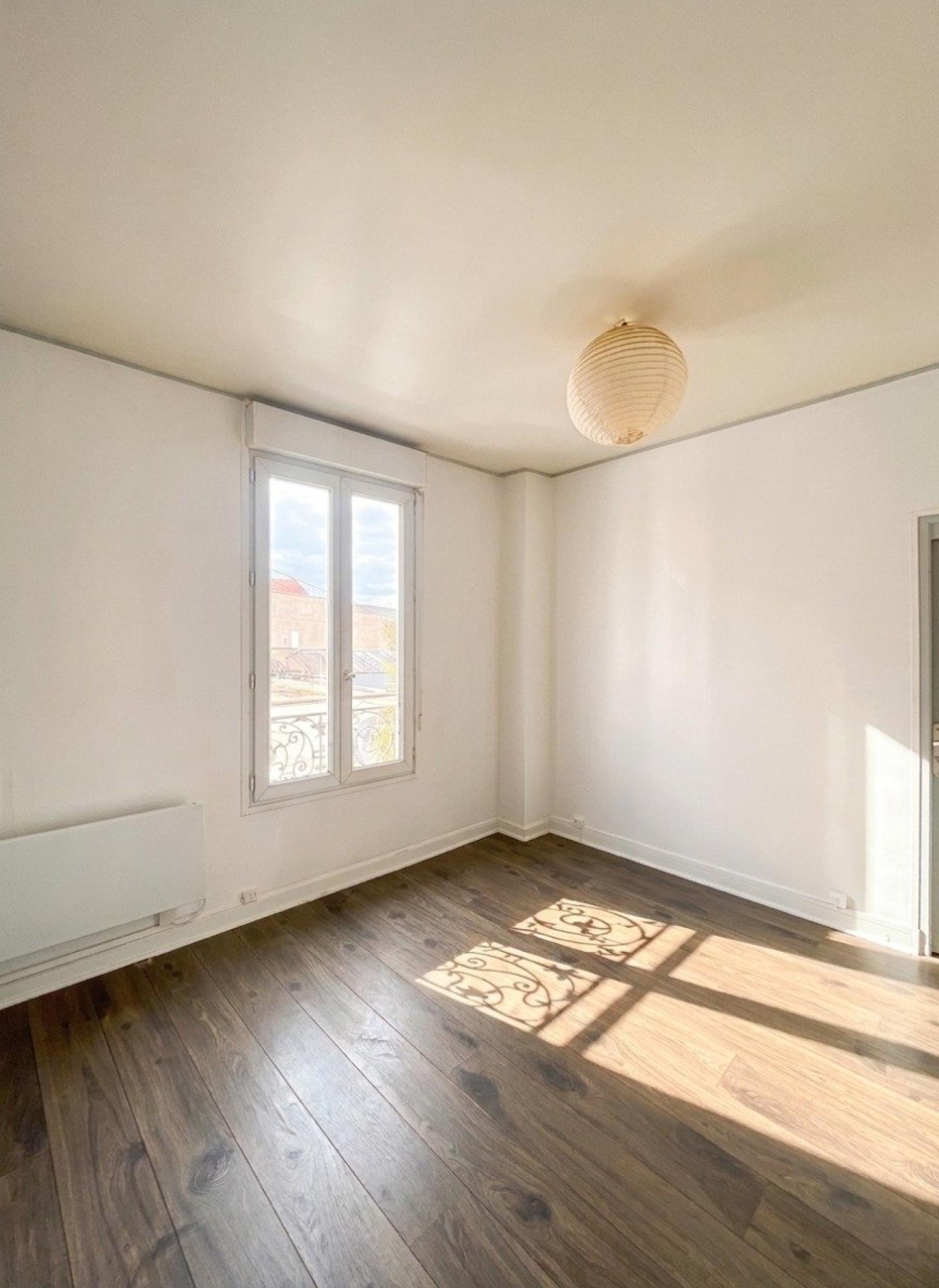 Photo 14 of the listing.