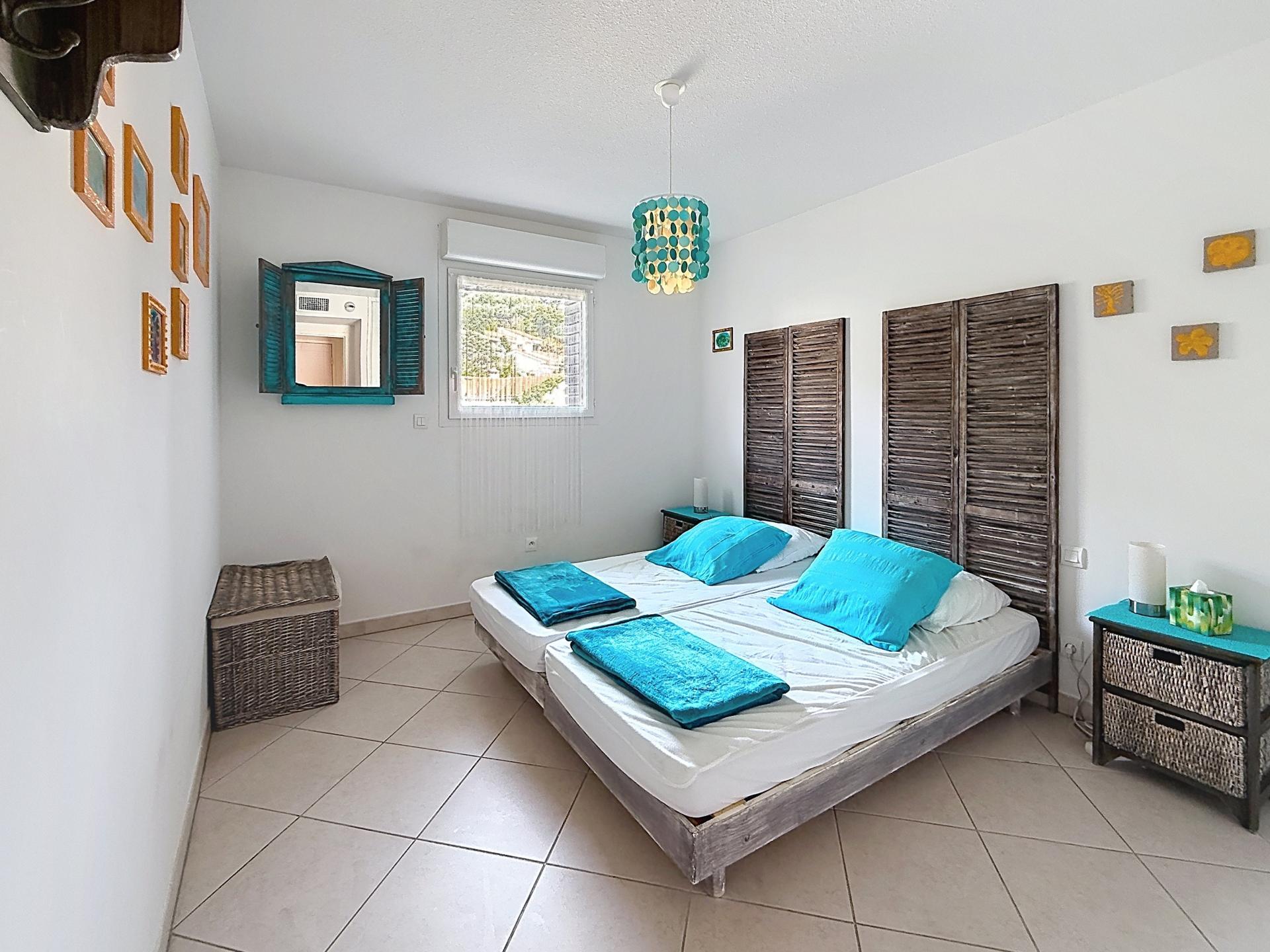 Photo 6 of the listing.