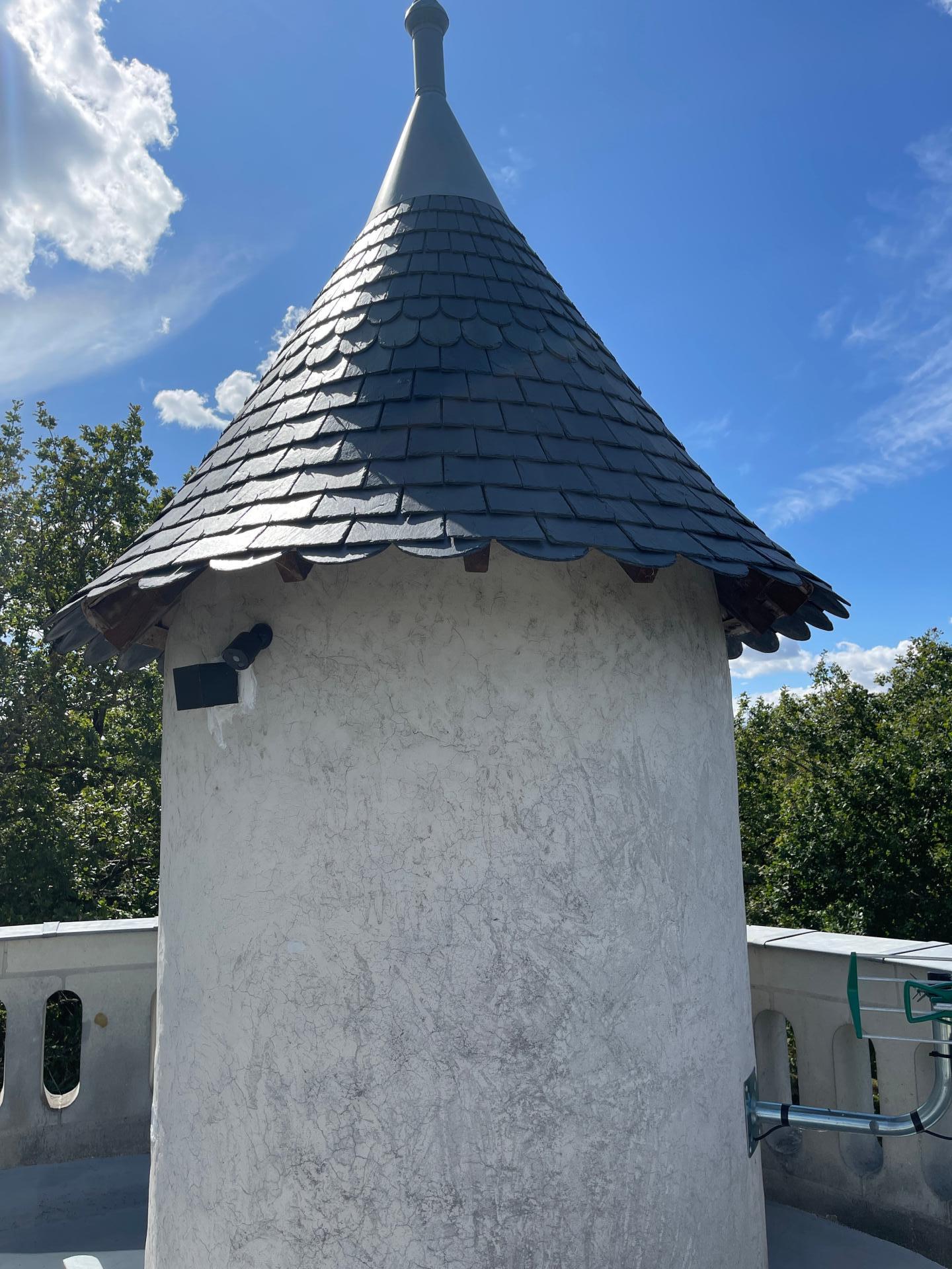 Photo 15 of the listing.