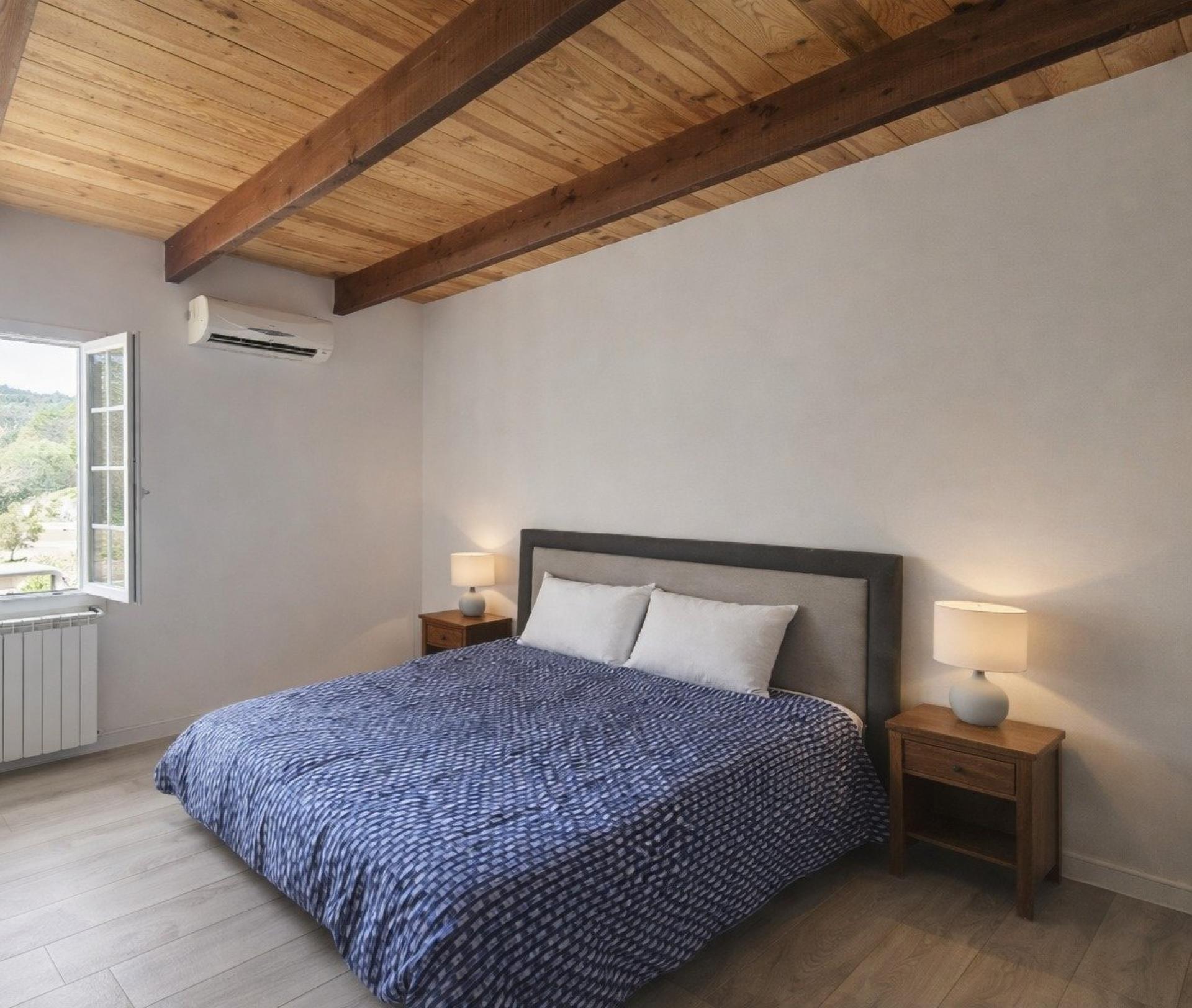 Photo 8 of the listing.