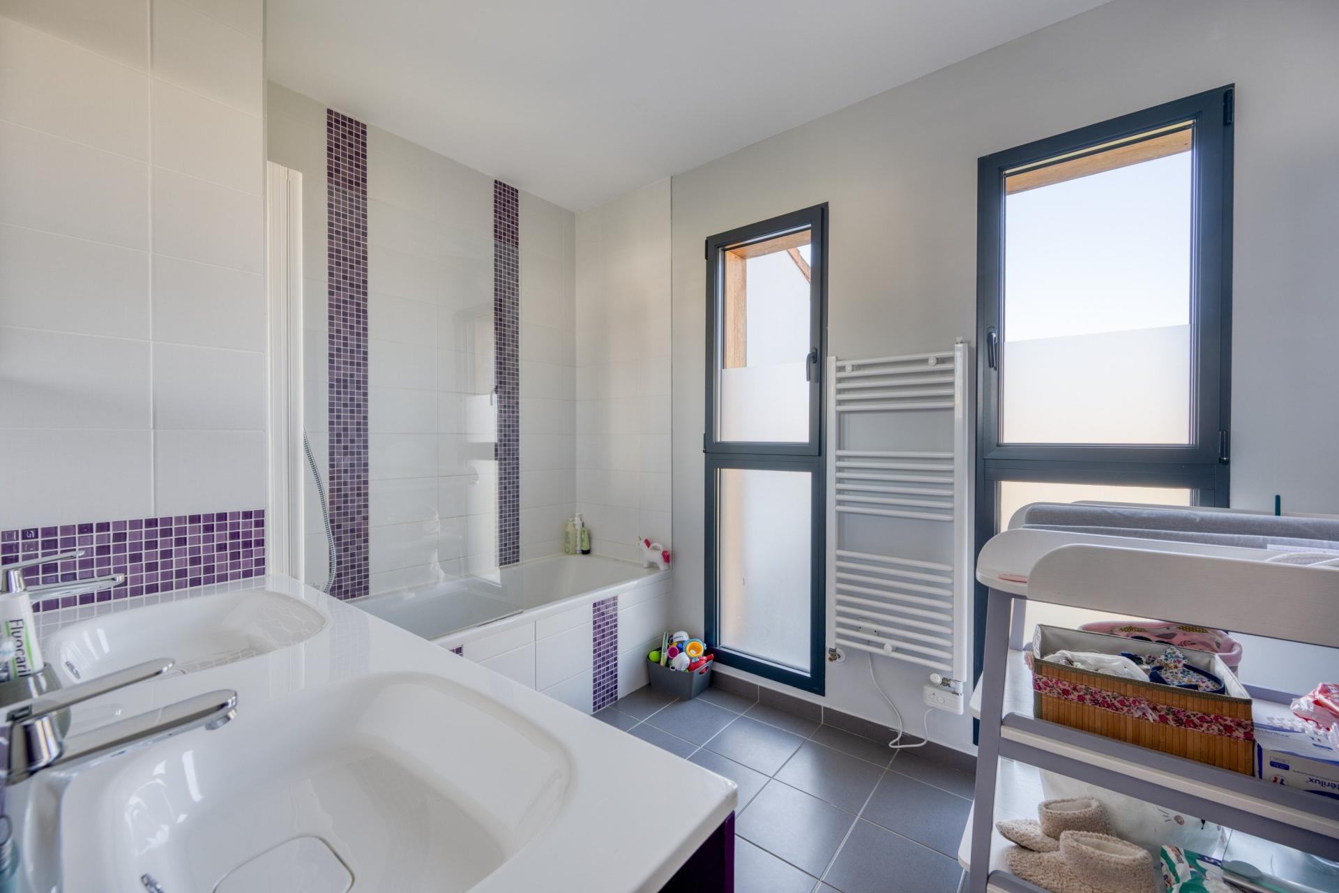 Photo 16 of the listing.