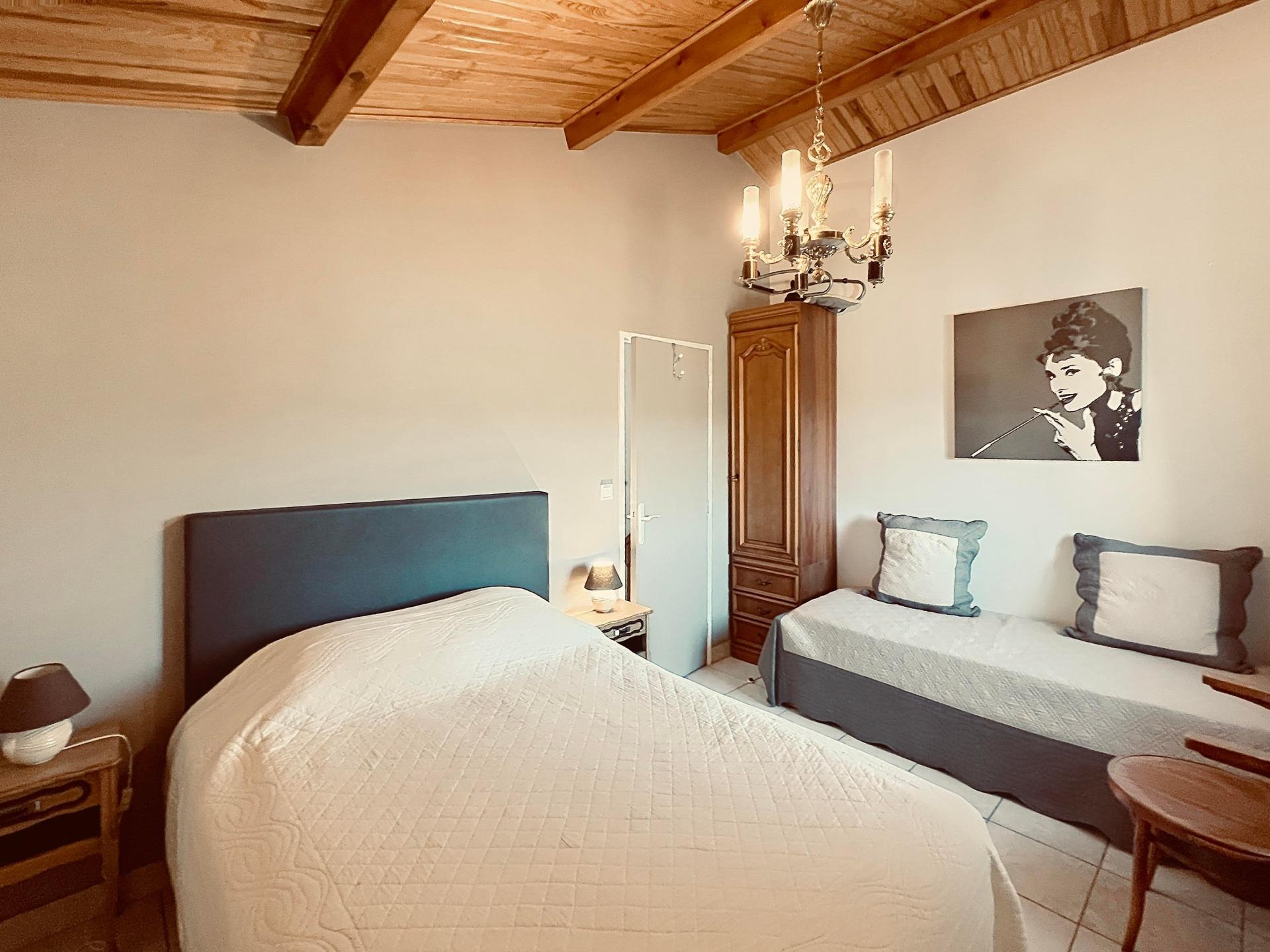 Photo 9 of the listing.