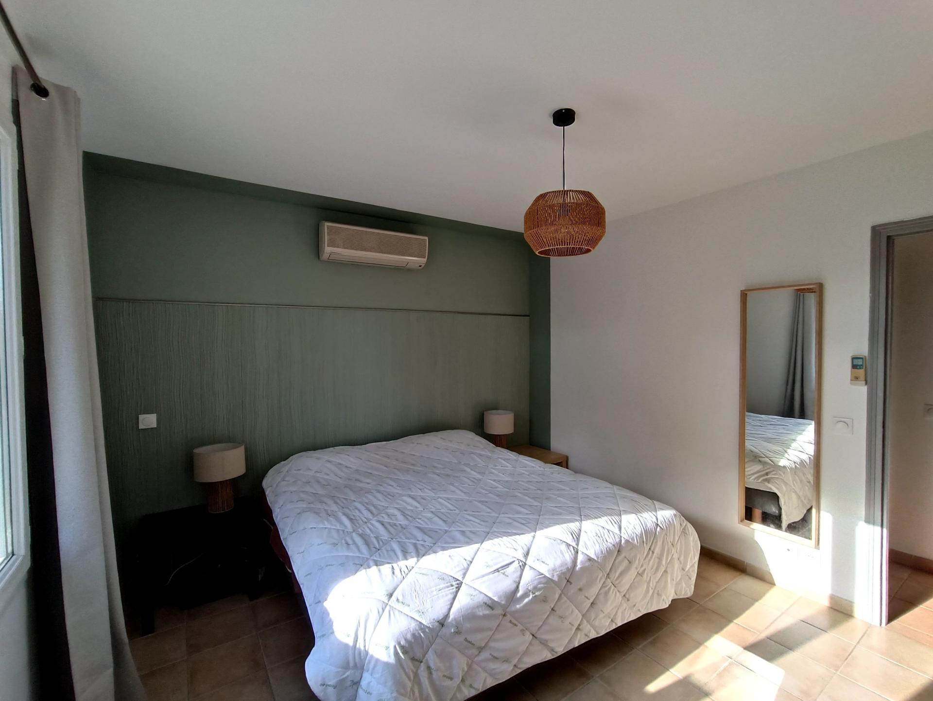 Photo 10 of the listing.