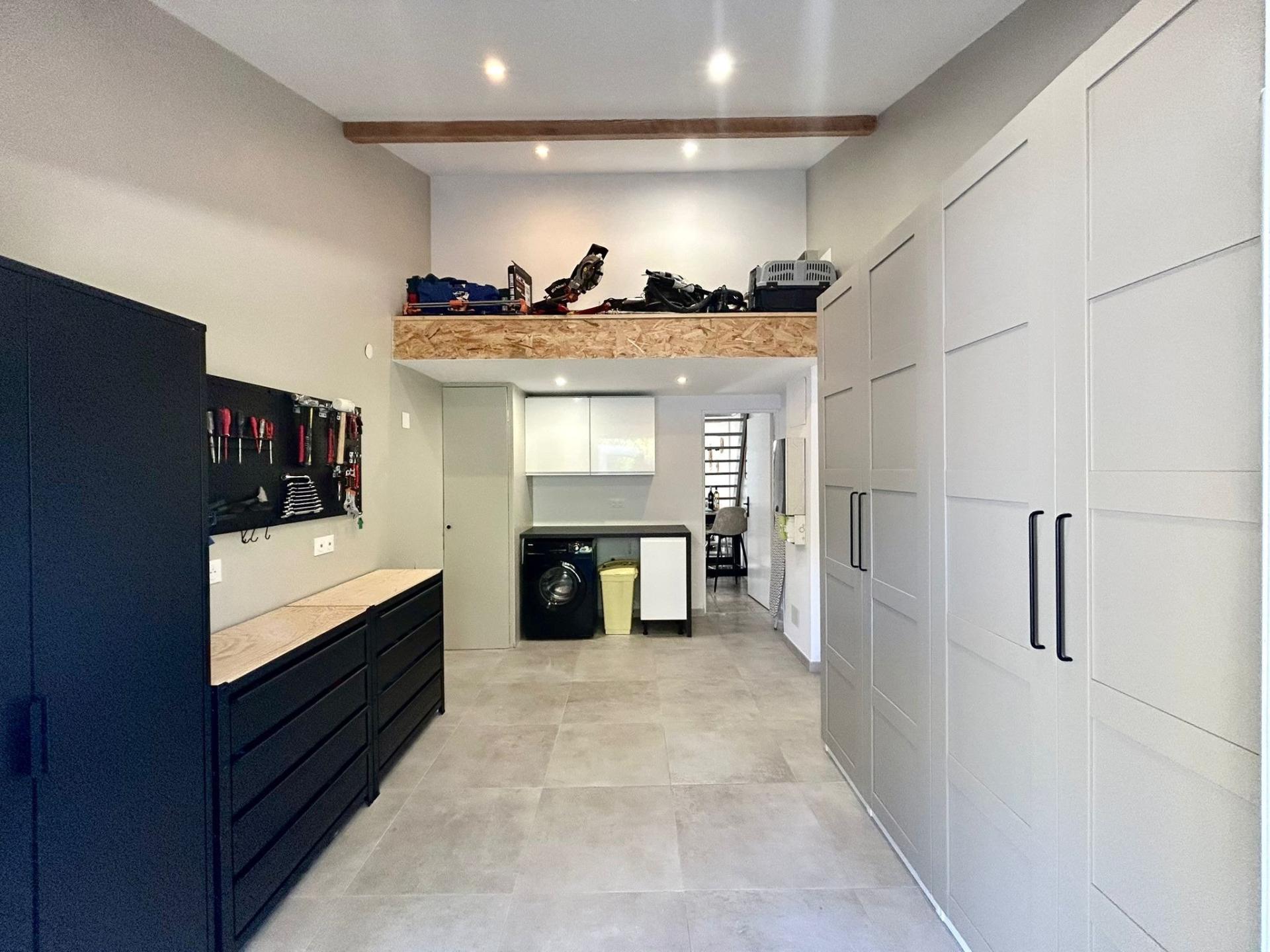 Photo 13 of the listing.