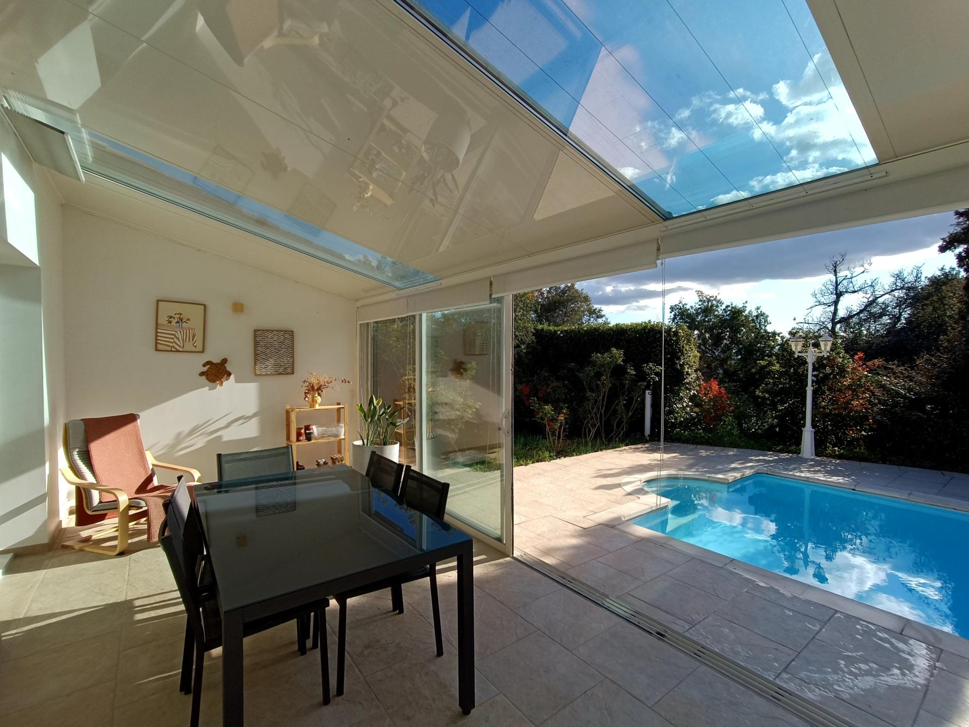 Photo 5 of the listing.