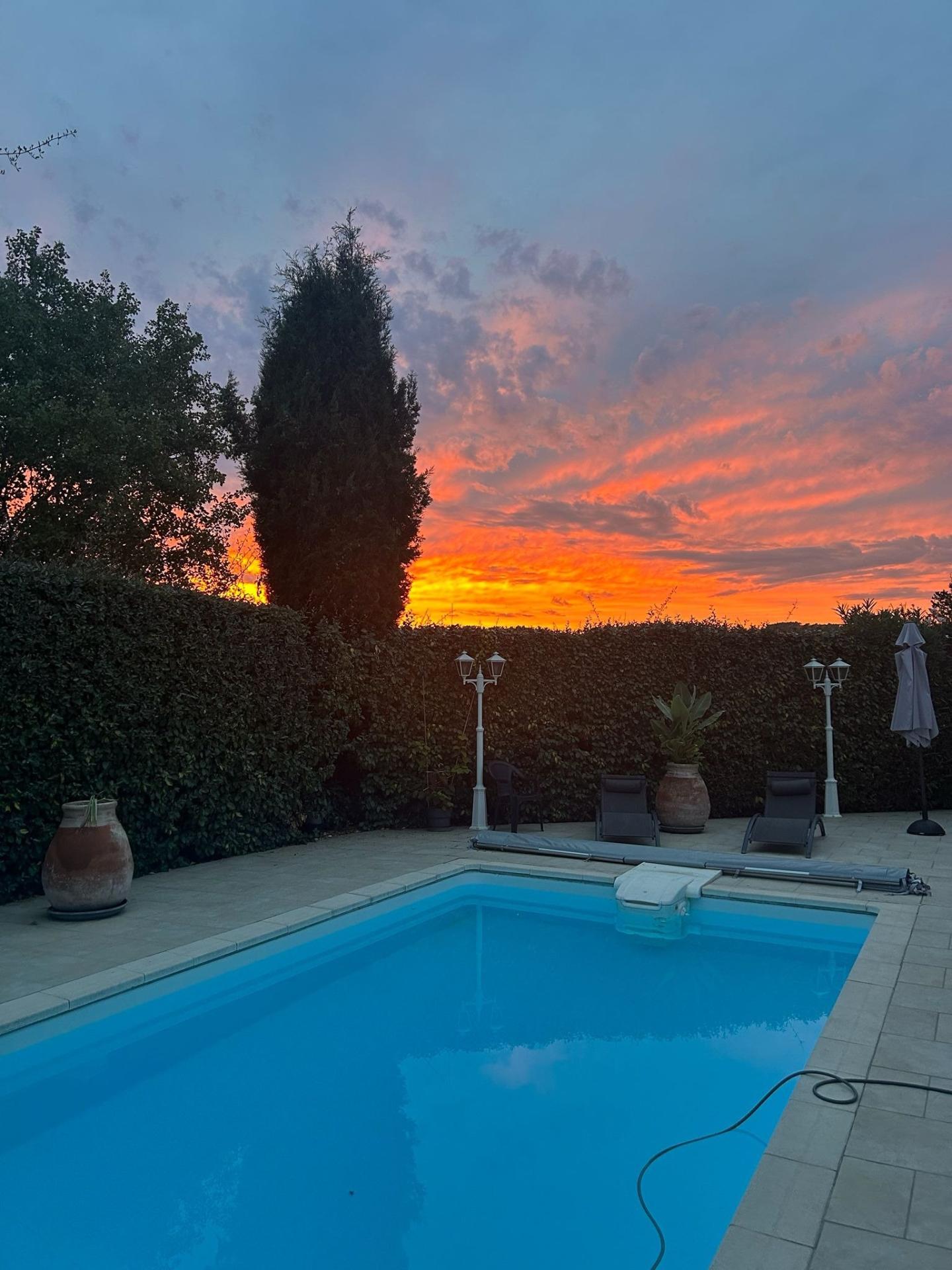 Photo 2 of the listing.