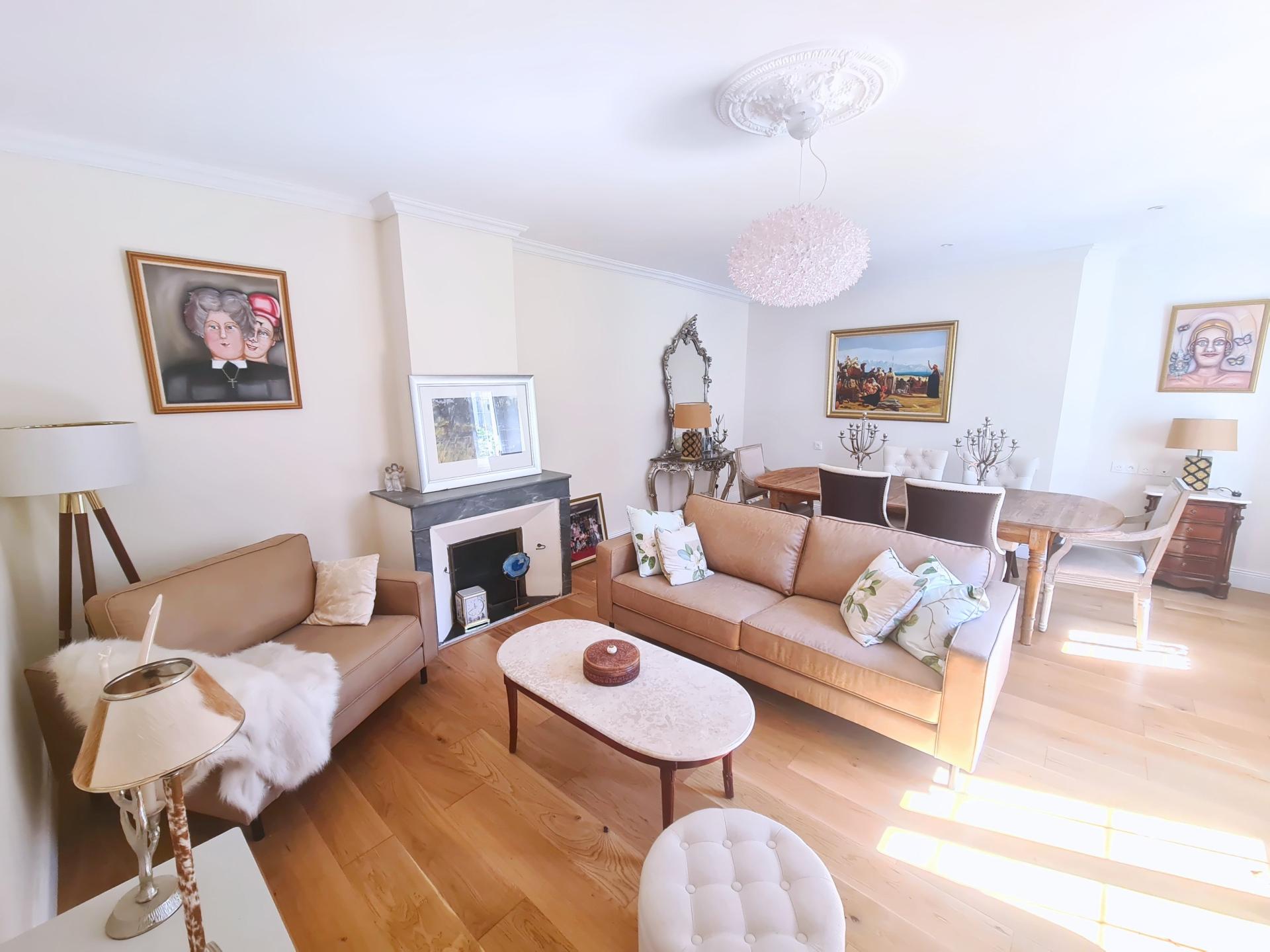 Photo 3 of the listing.