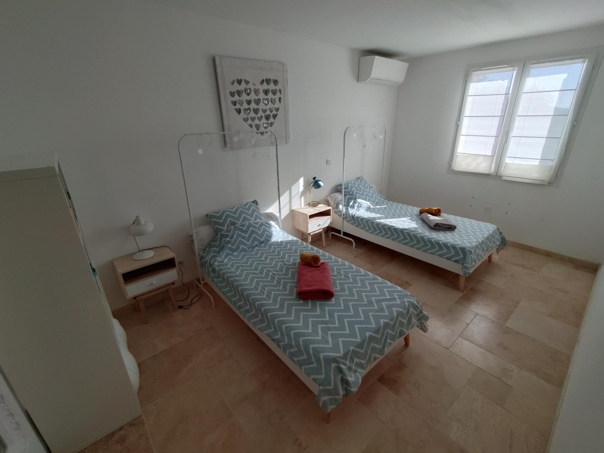 Photo 10 of the listing.