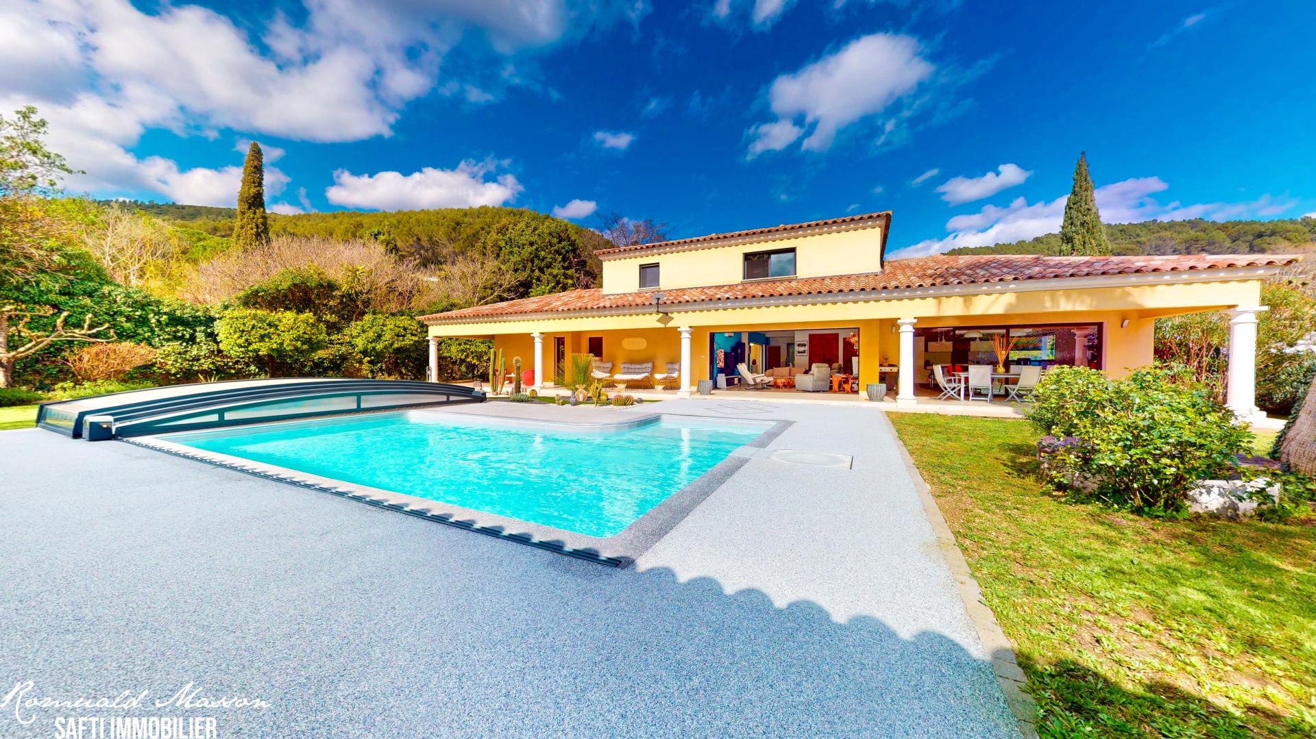 Photo 20 of the listing.