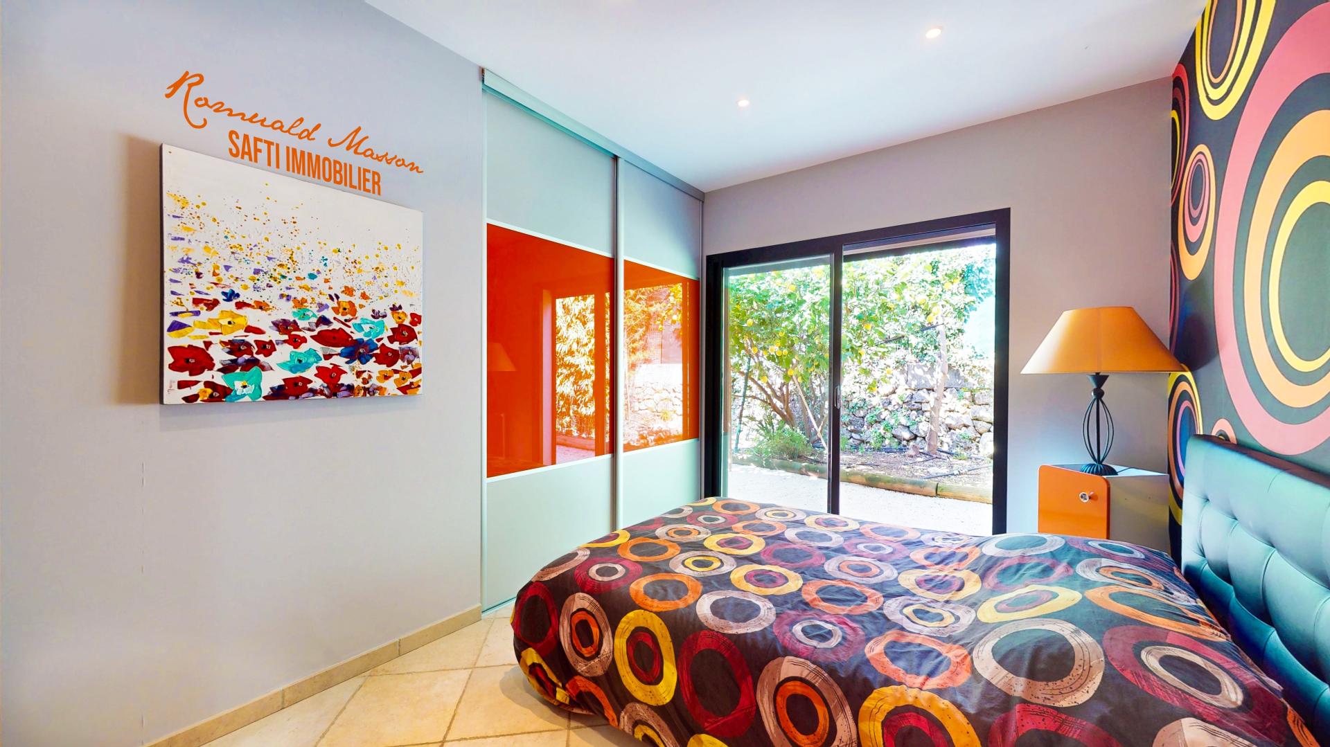 Photo 12 of the listing.