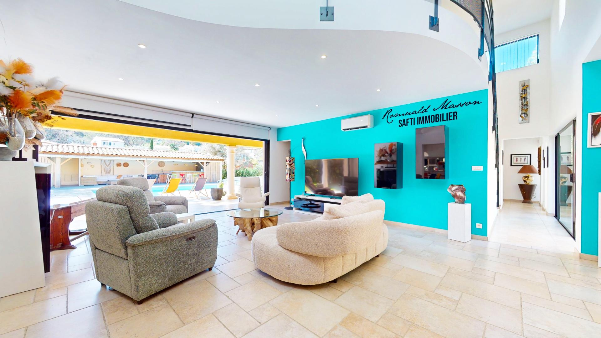 Photo 17 of the listing.