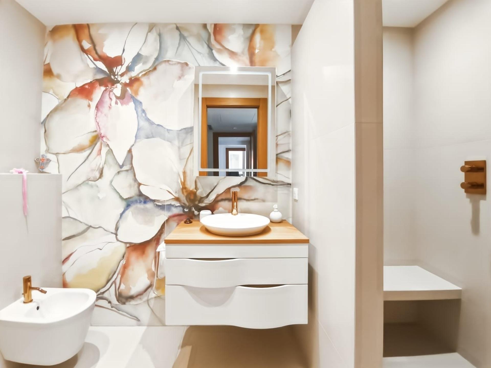 Photo 9 of the listing.