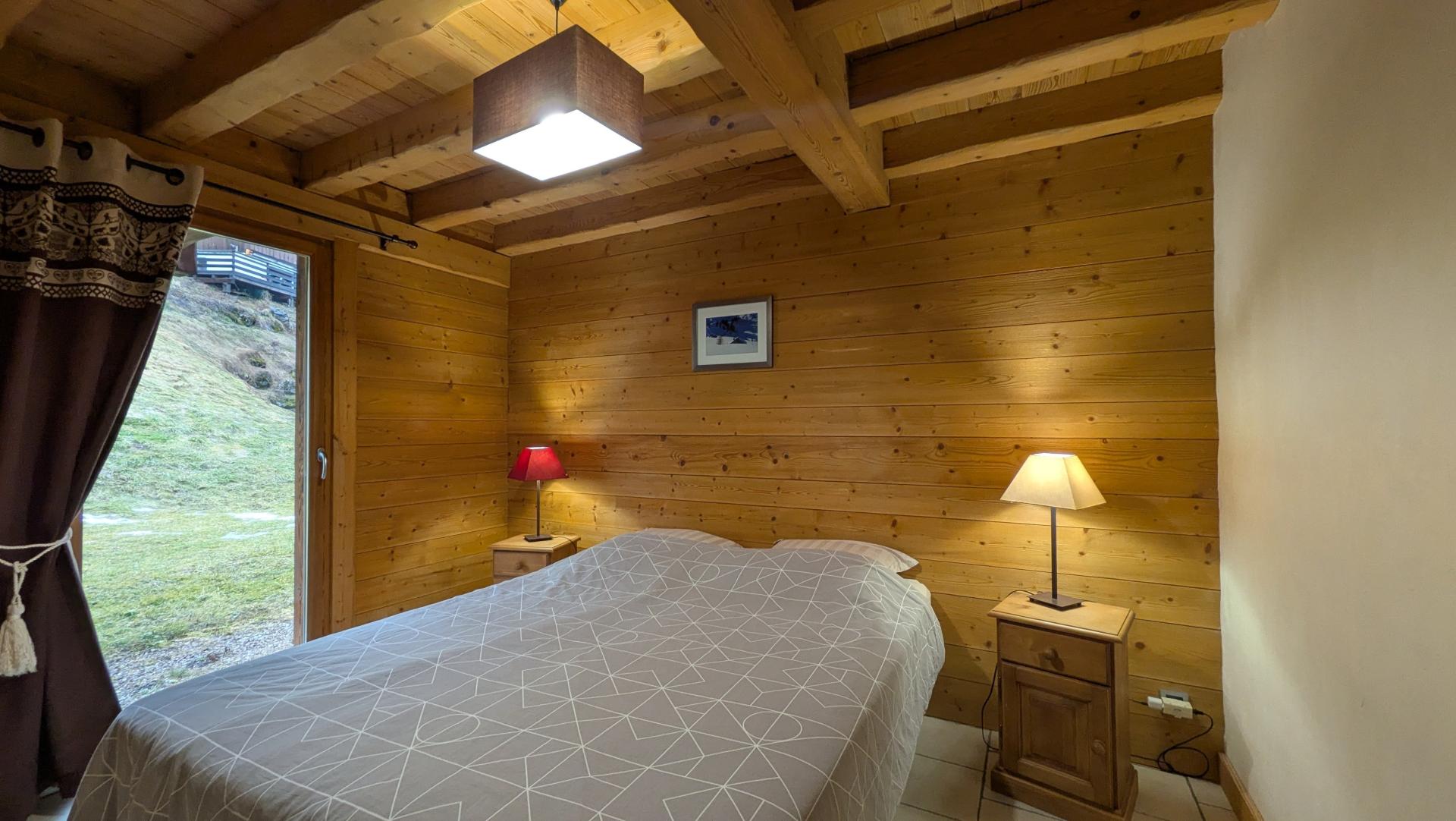 Photo 9 of the listing.