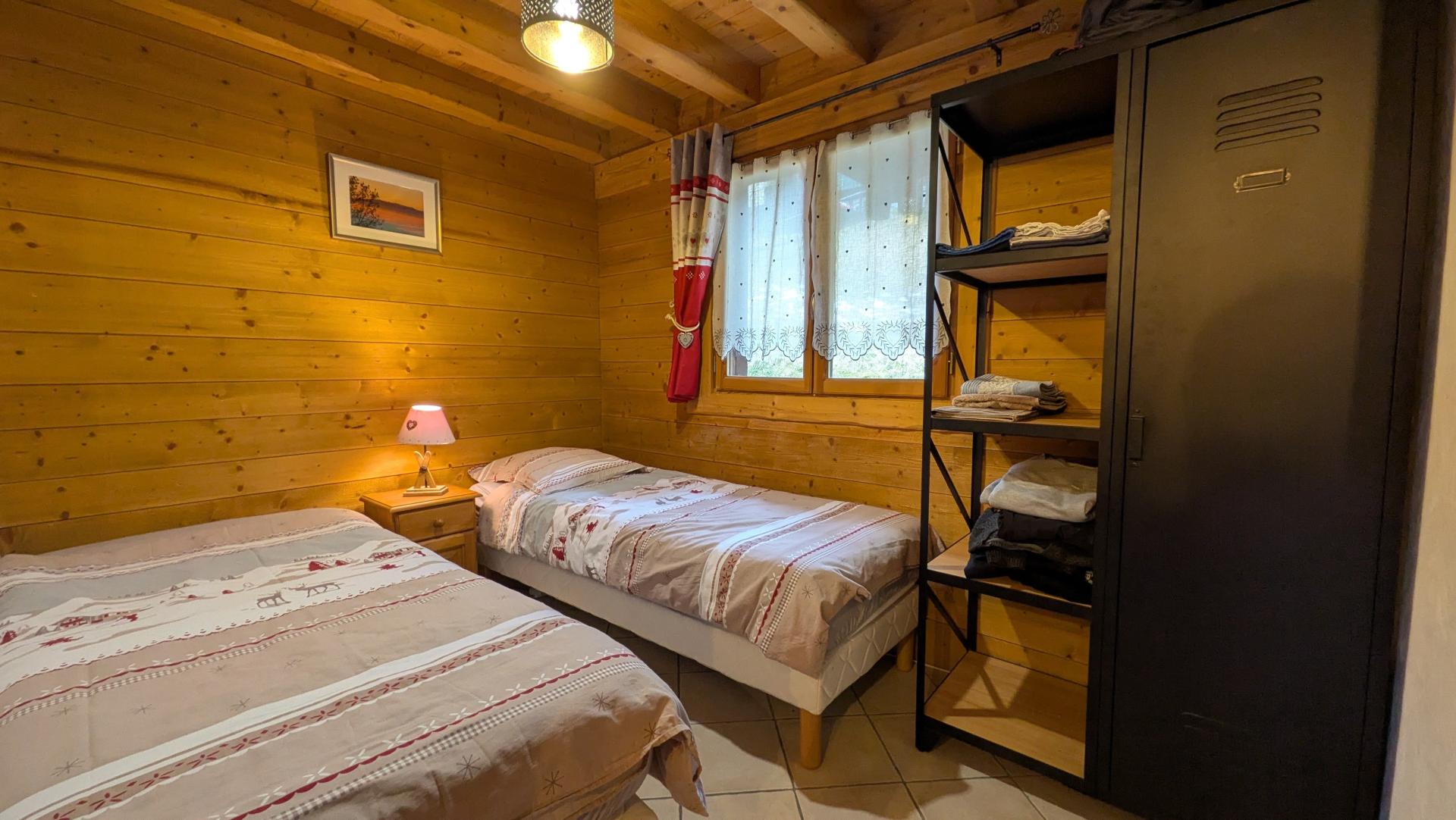 Photo 10 of the listing.